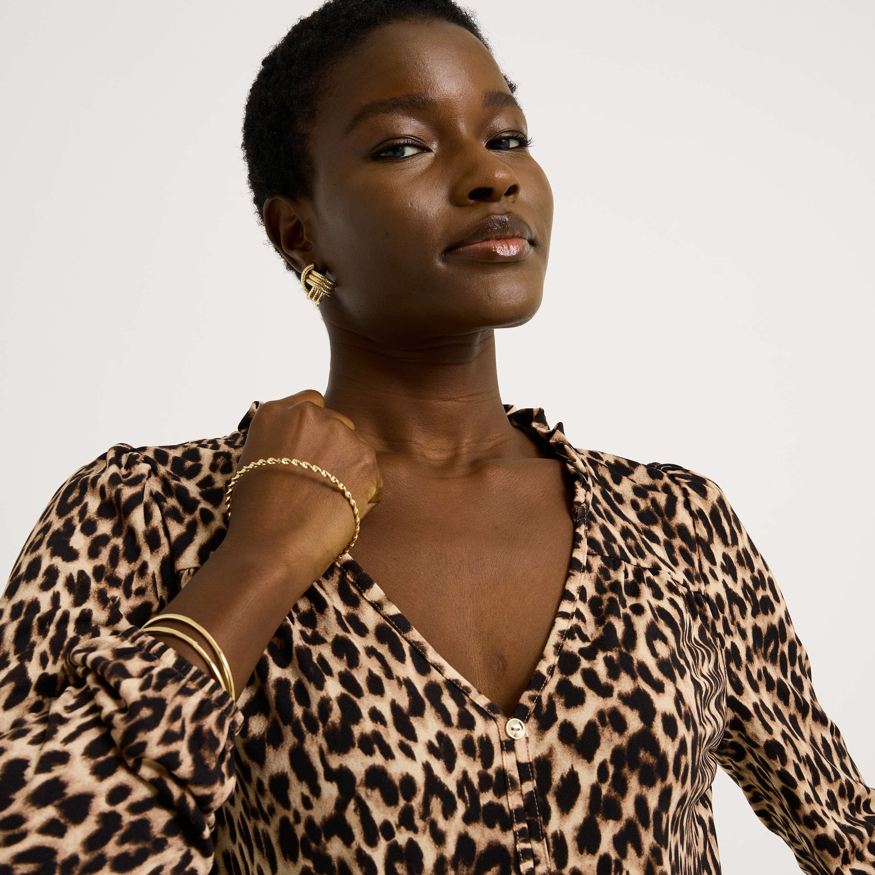 Blouse imprim&eacute; l&eacute;opard &agrave; col V femme