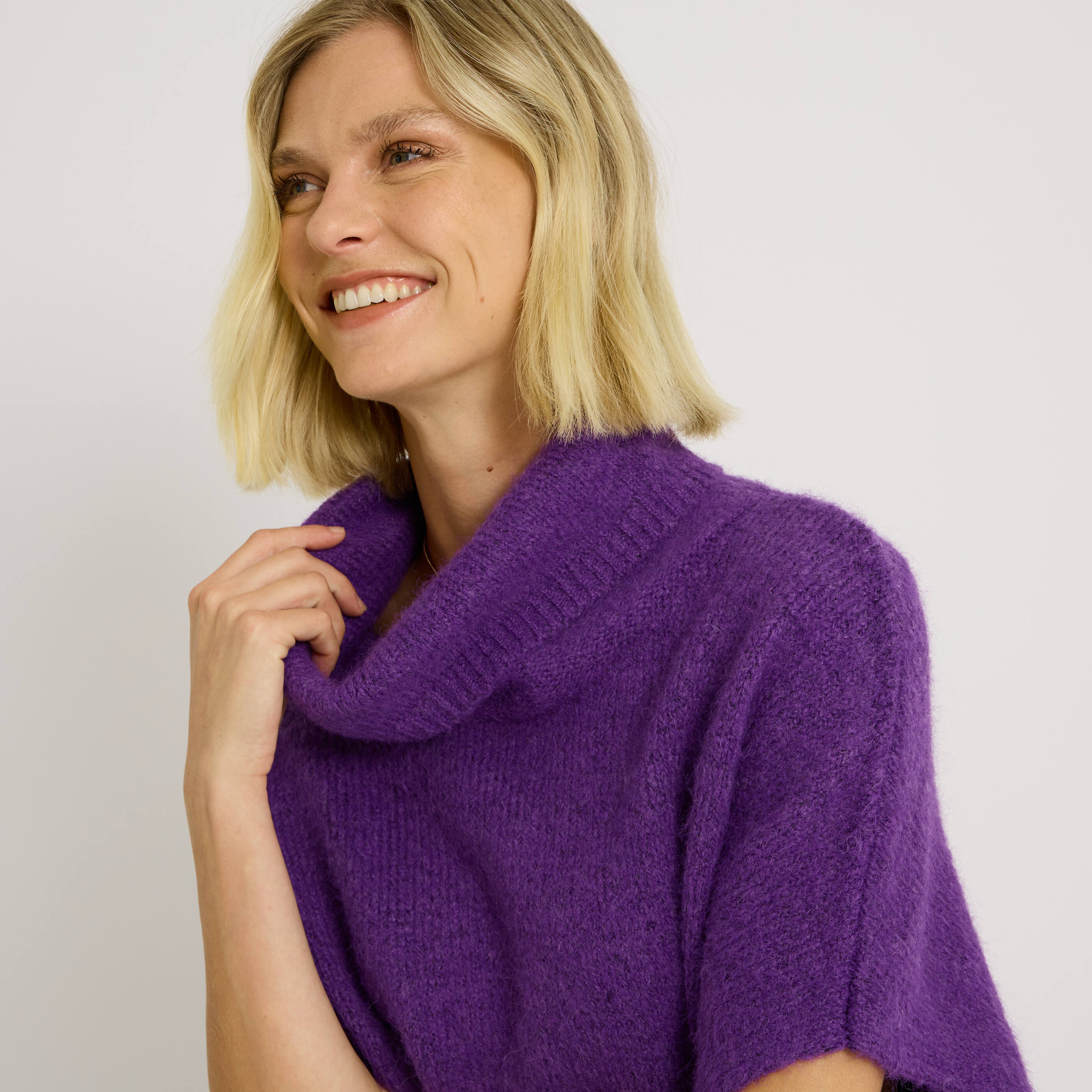 Pull sans manches &agrave; col boule femme