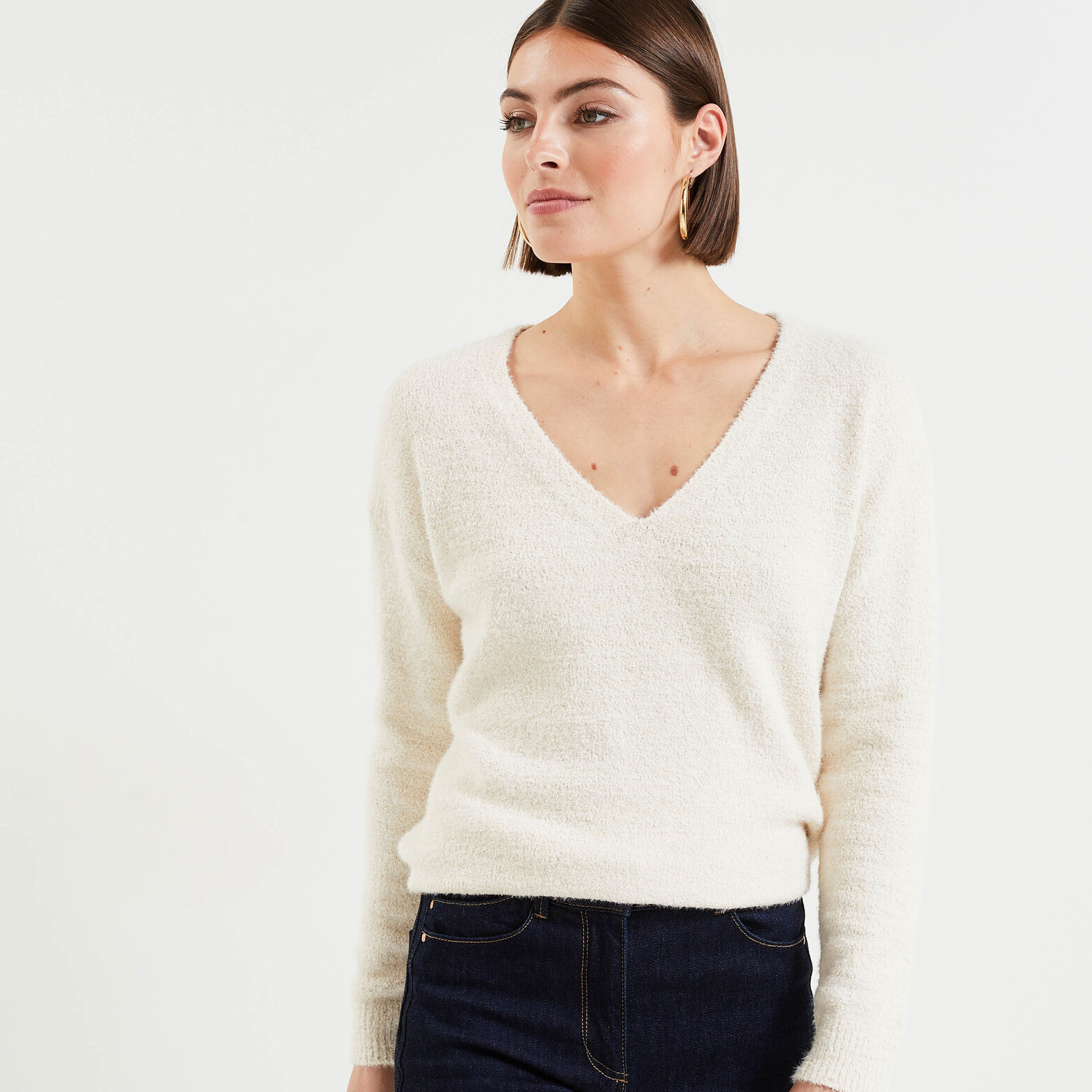Pull fluffy col V femme