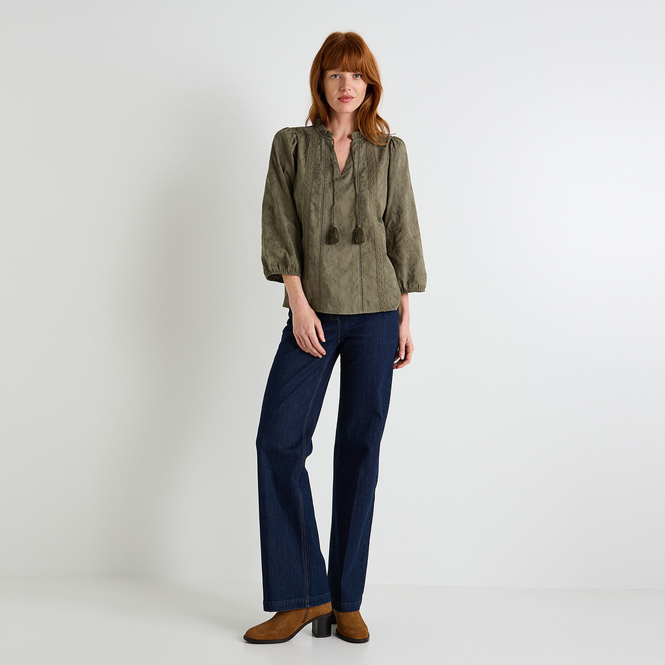 Blouse brod&eacute;e femme