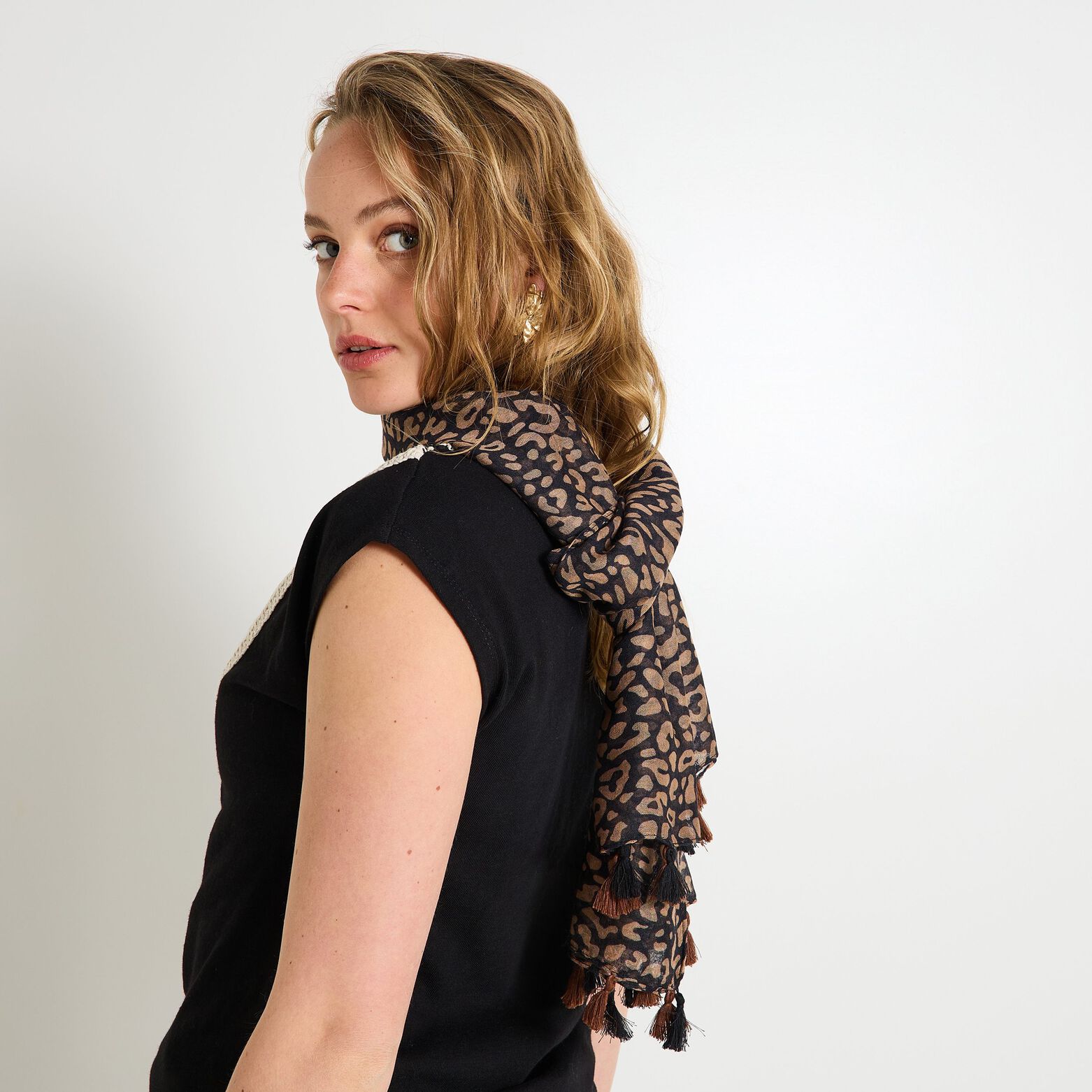 Étole longue motif tacheté femme