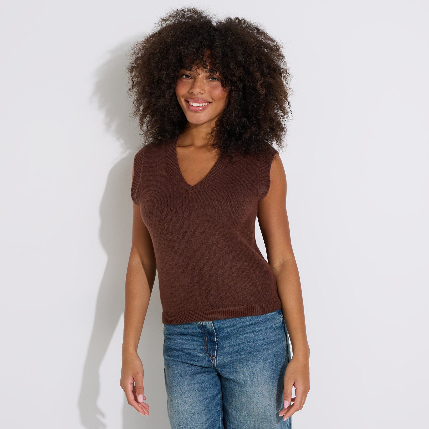 Pull sans manches col V femme