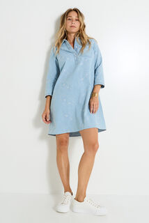 Robe en denim brodé à col chemise