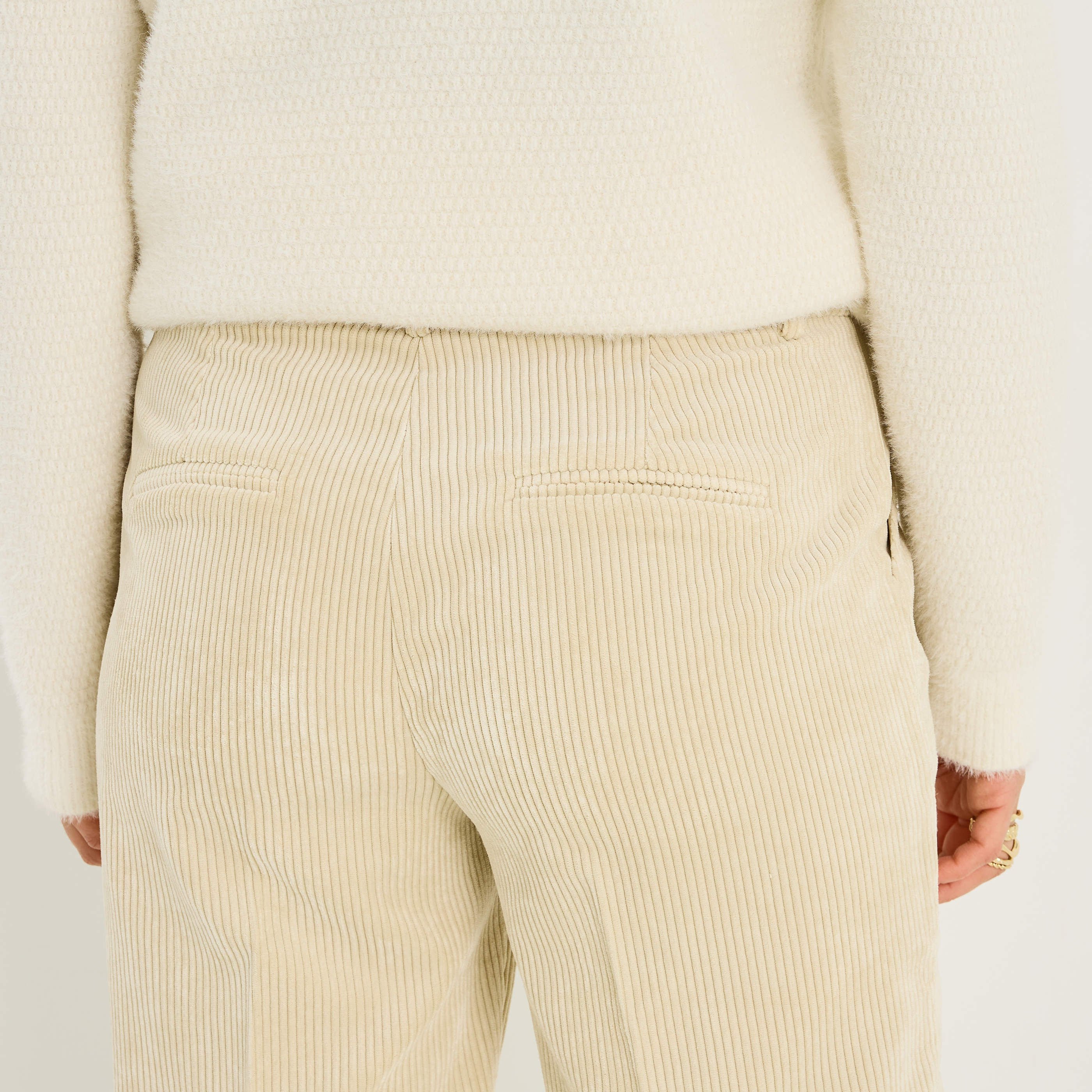 Pantalon en velours &agrave; revers femme