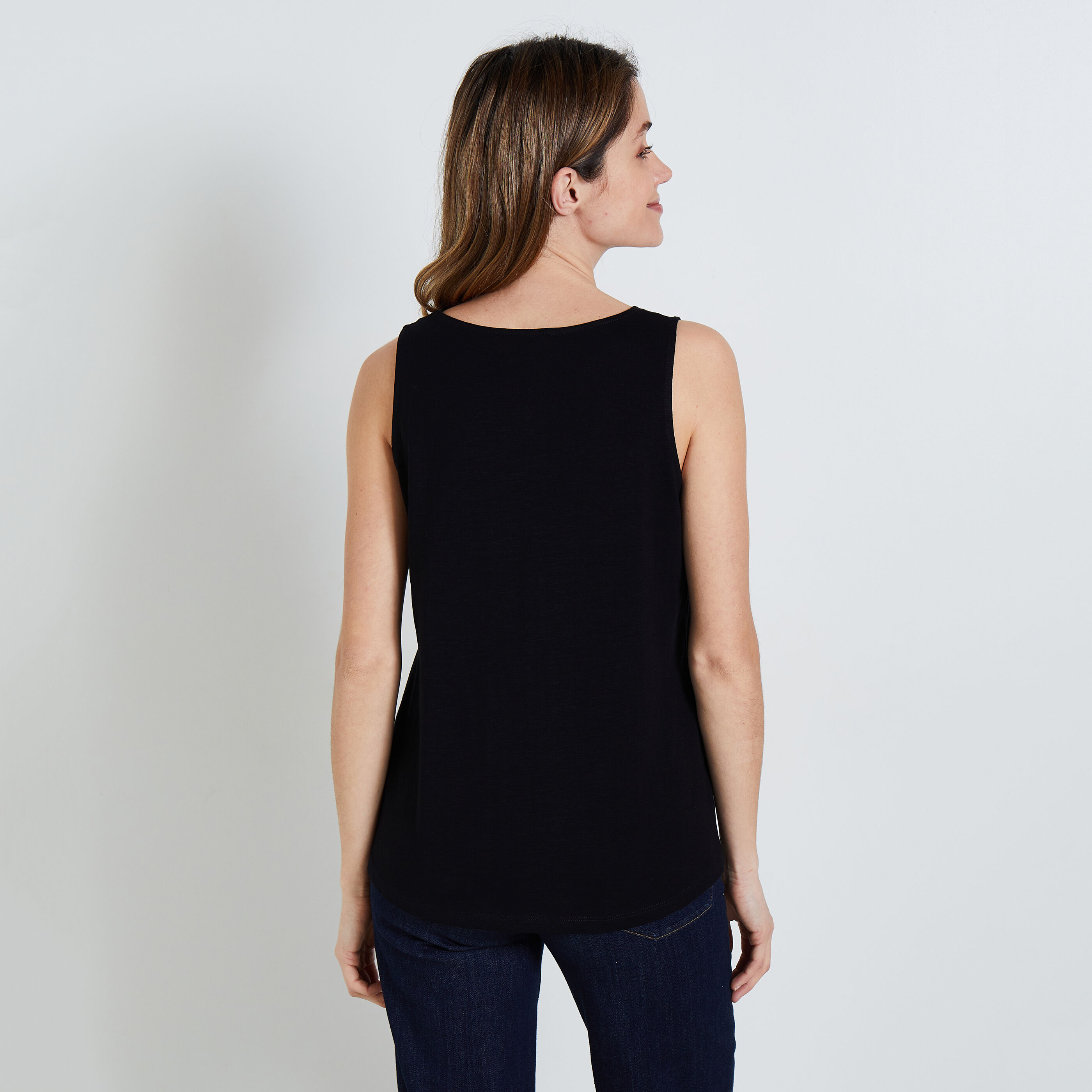 D&eacute;bardeur col V femme