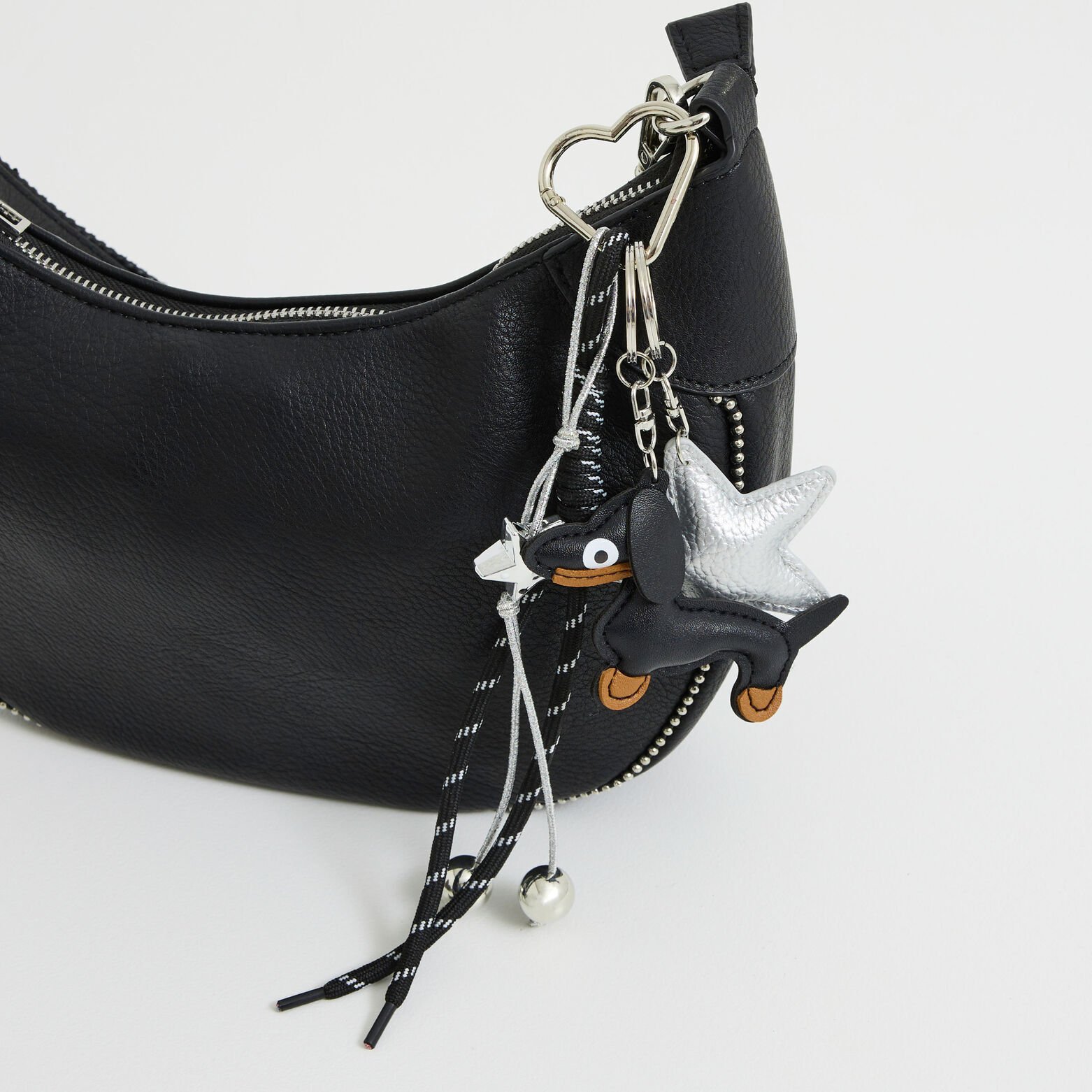 Porte-clés étoile et chien femme