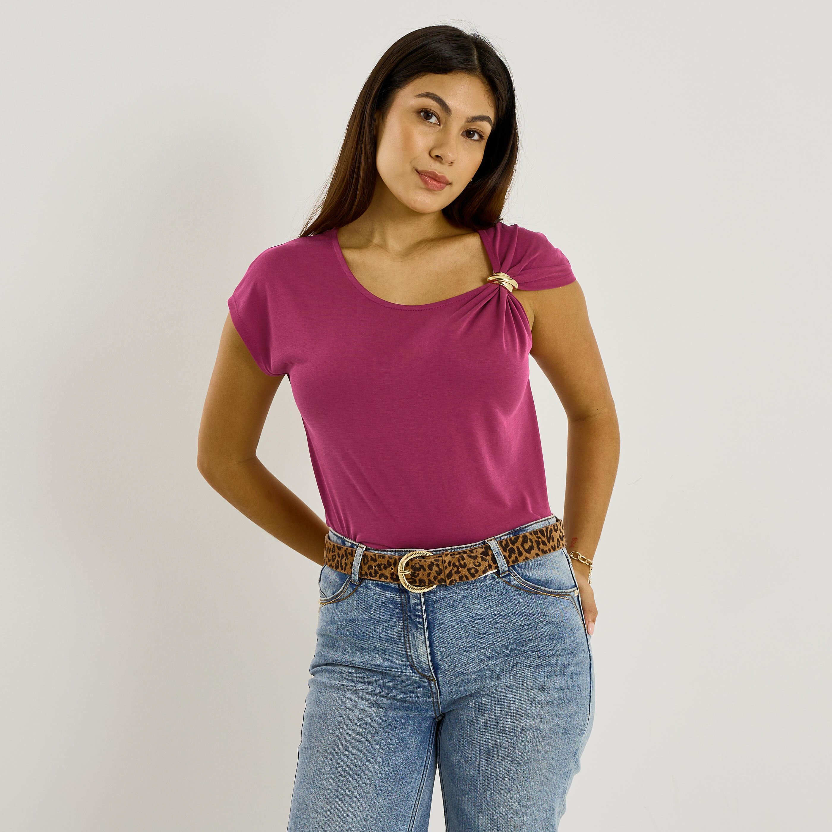 T-shirt uni d&eacute;tail bijou femme
