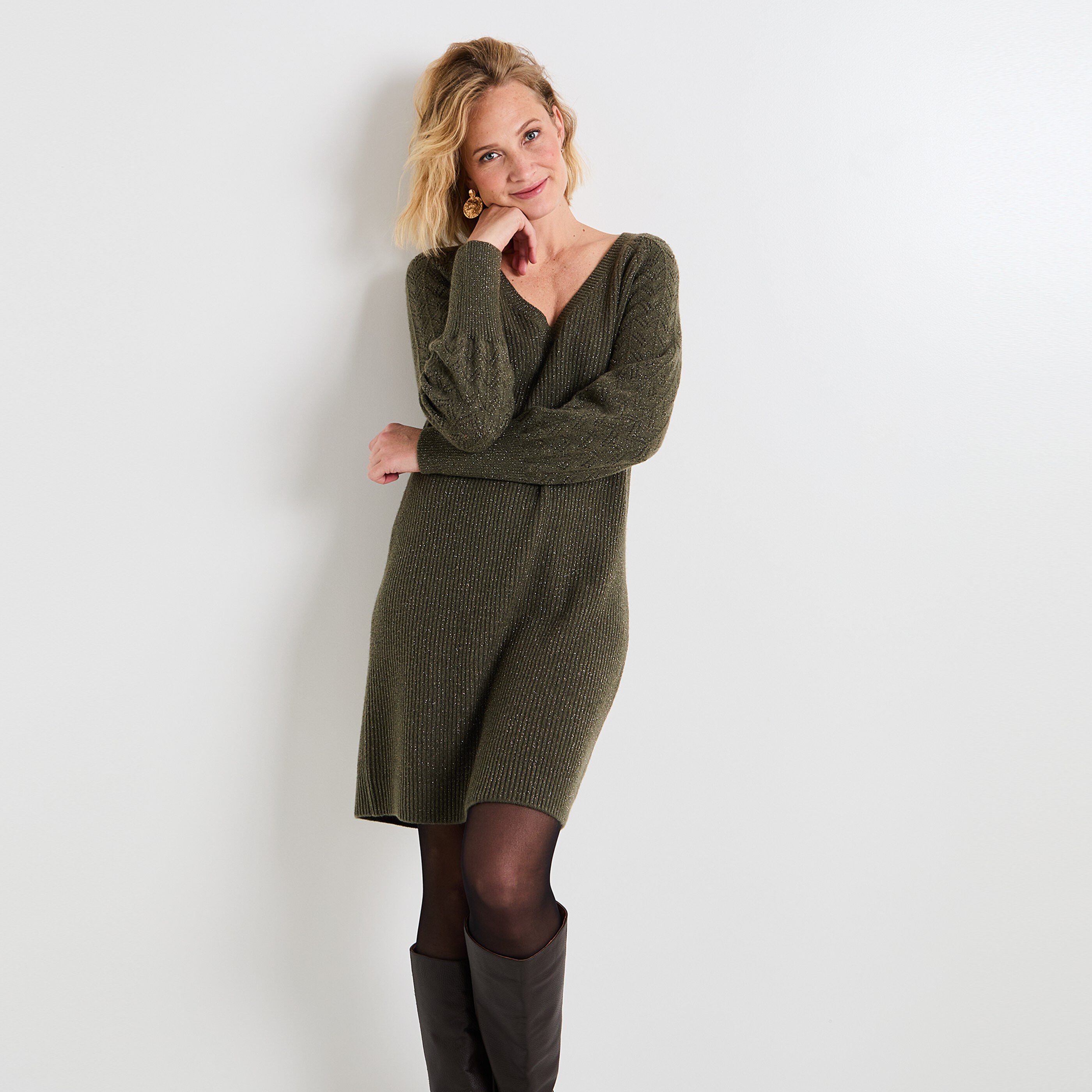 Robe pull col v femme new arrivals