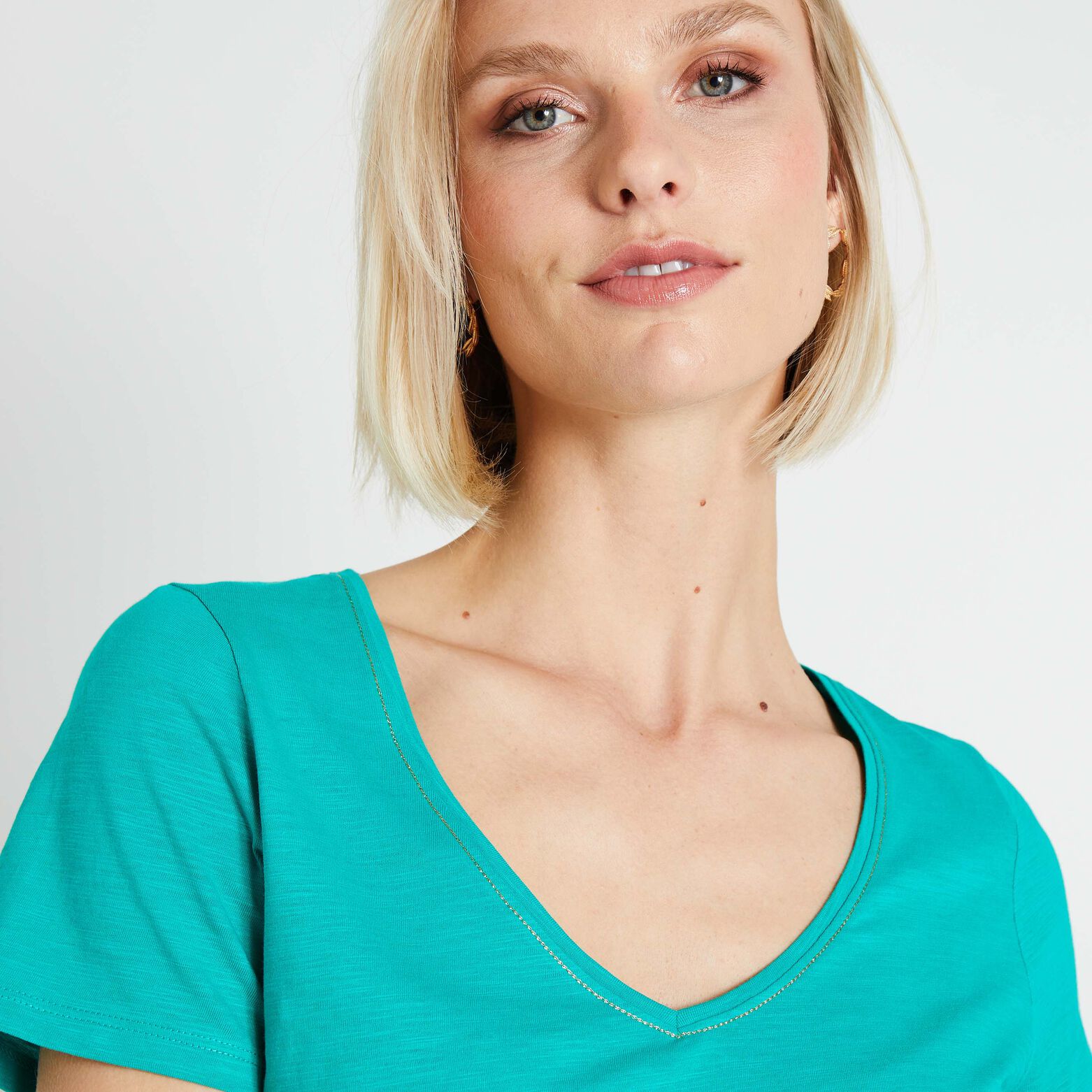 Tshirt basique col V femme