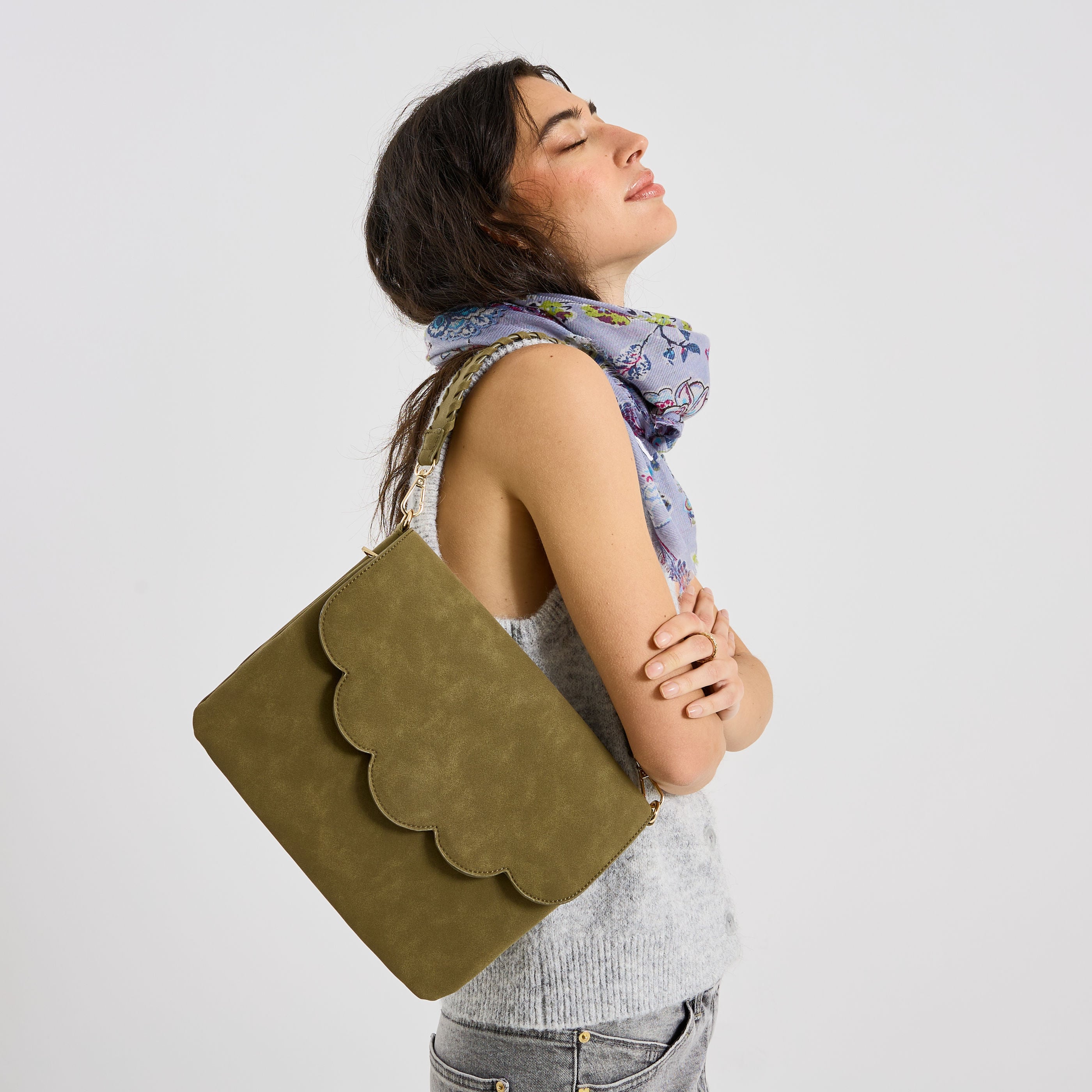 Sac pochette &agrave; rabat festonn&eacute; femme