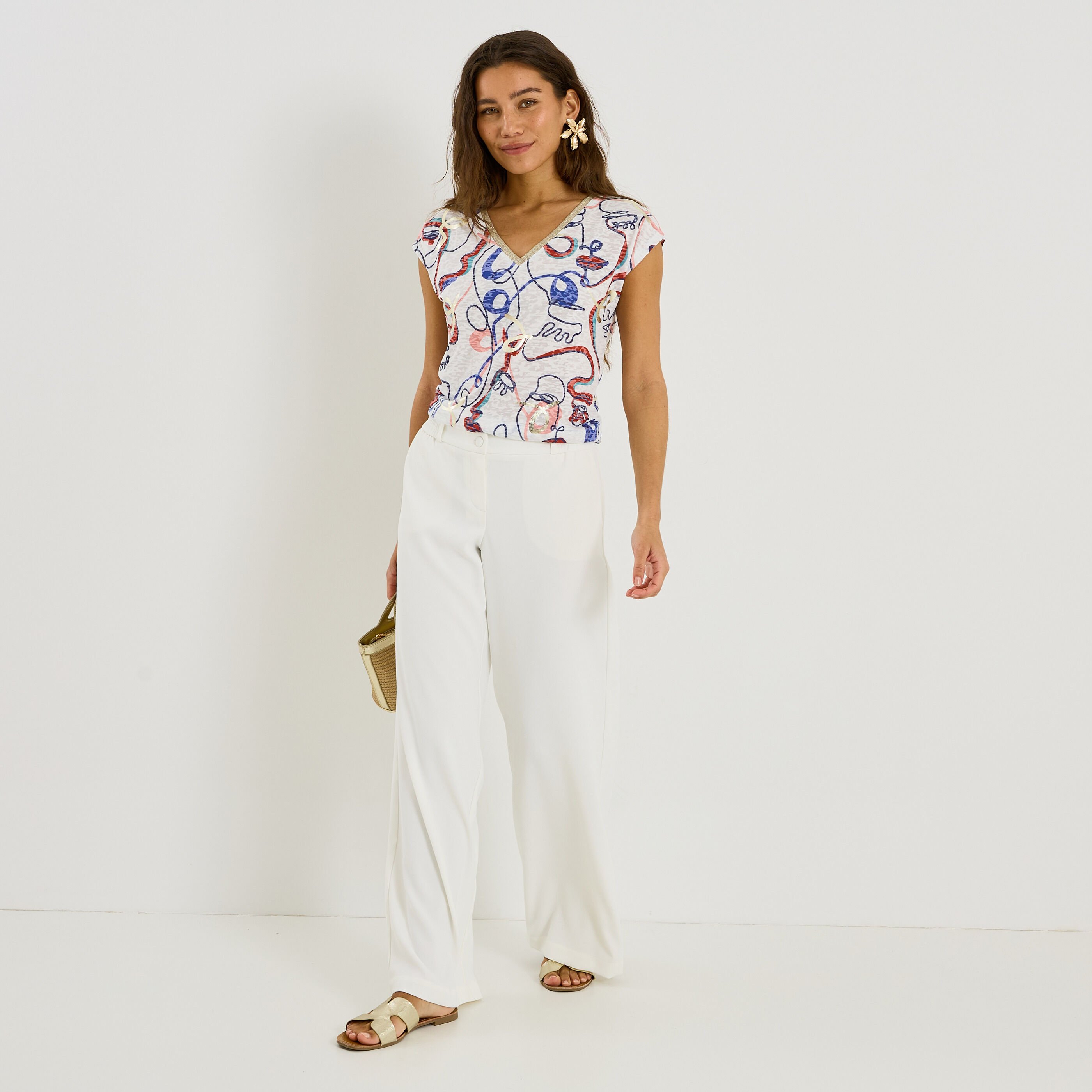 T-shirt imprim&eacute; abstrait col V femme