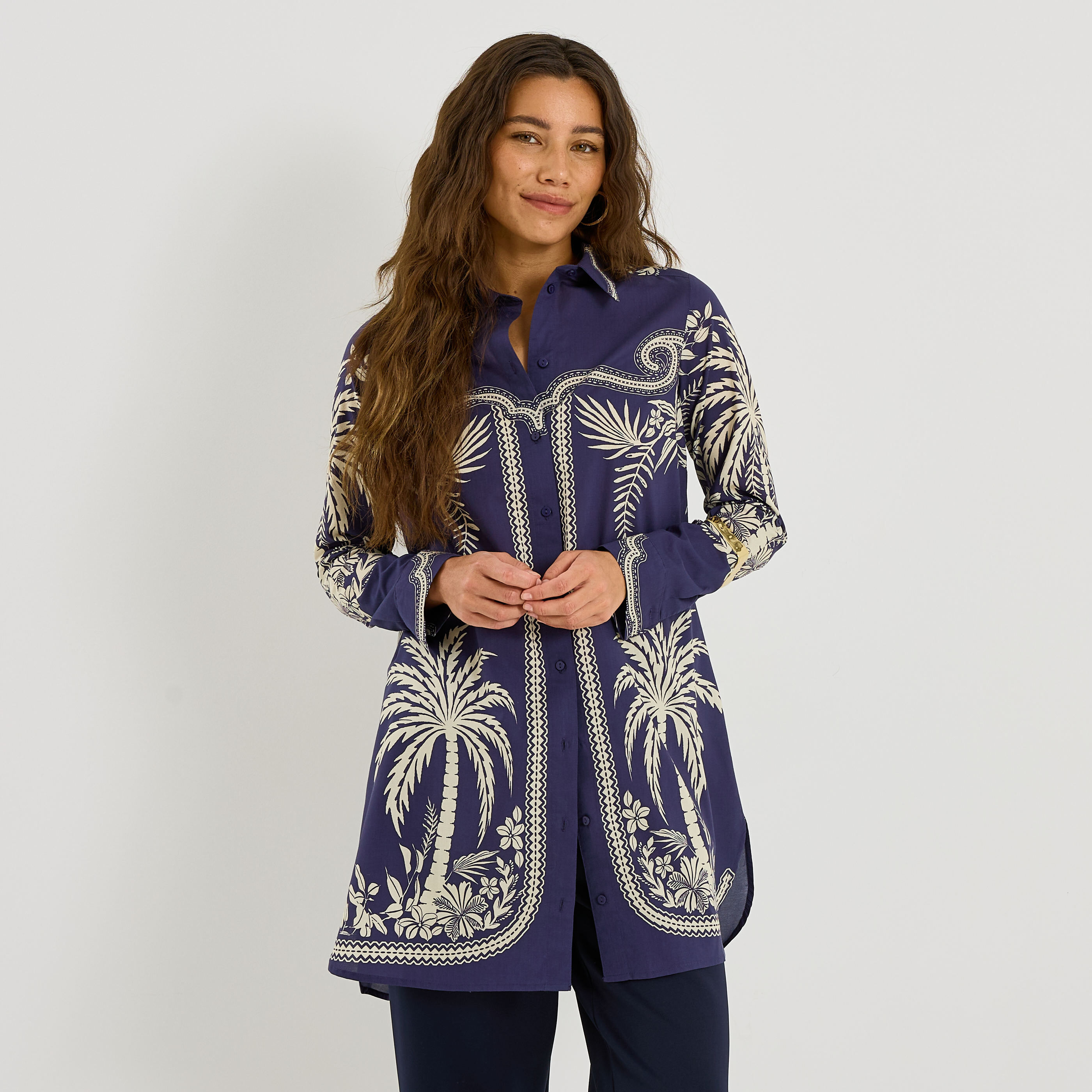 Chemise longue imprim&eacute; tropical femme
