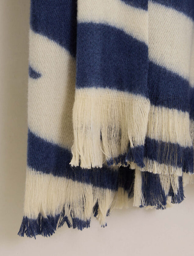 Echarpe douce motif z&eacute;br&eacute; femme