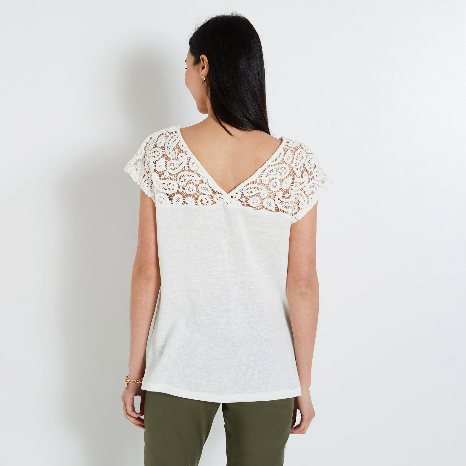 Tshirt détails crochet femme