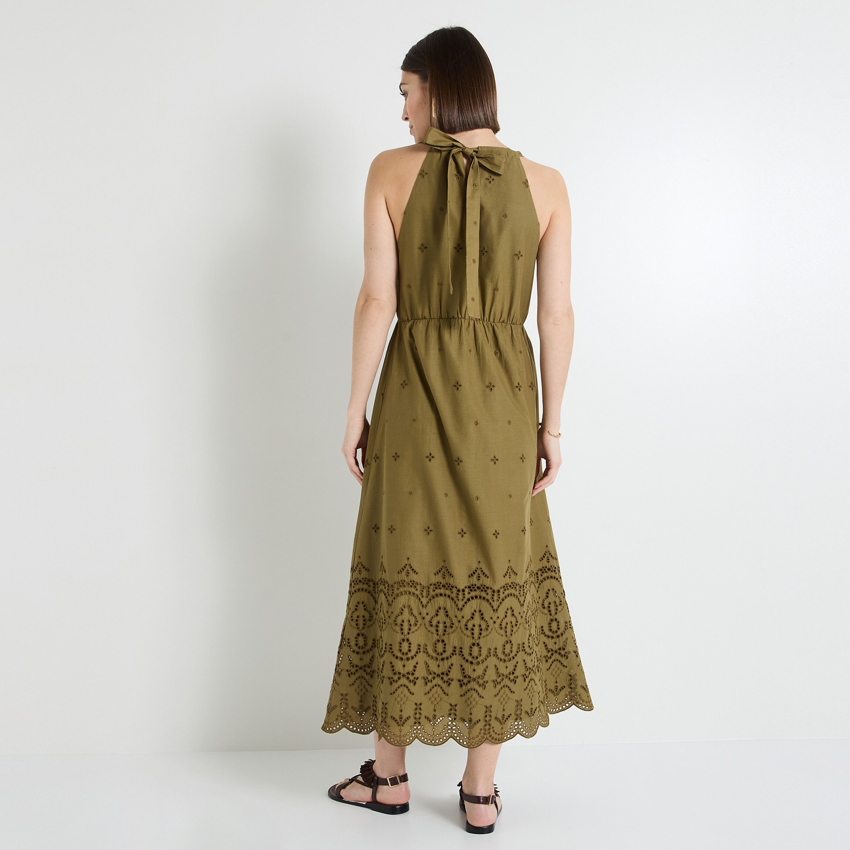 Robe longue brod&eacute;e femme