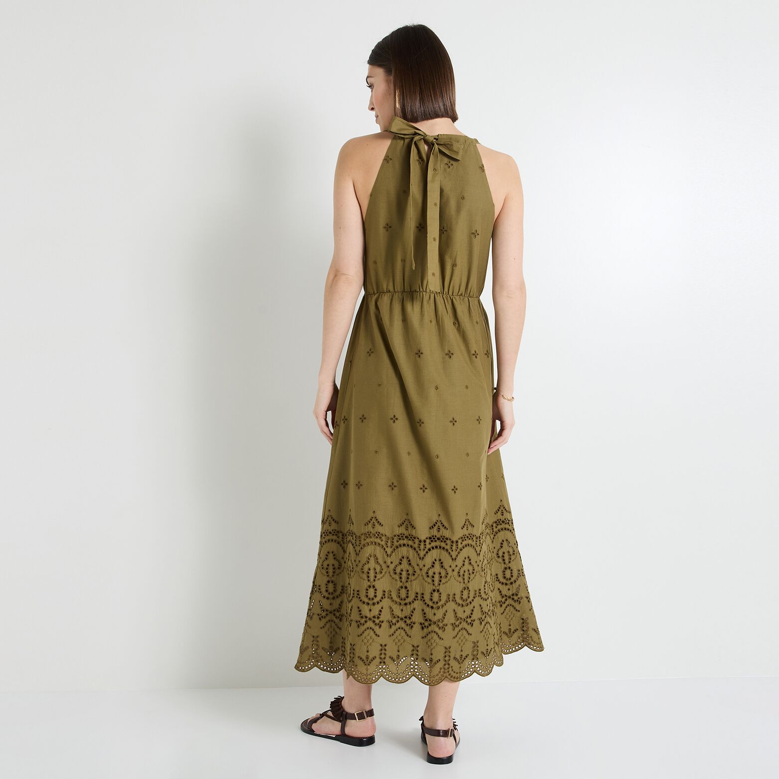 Robe longue brodée femme