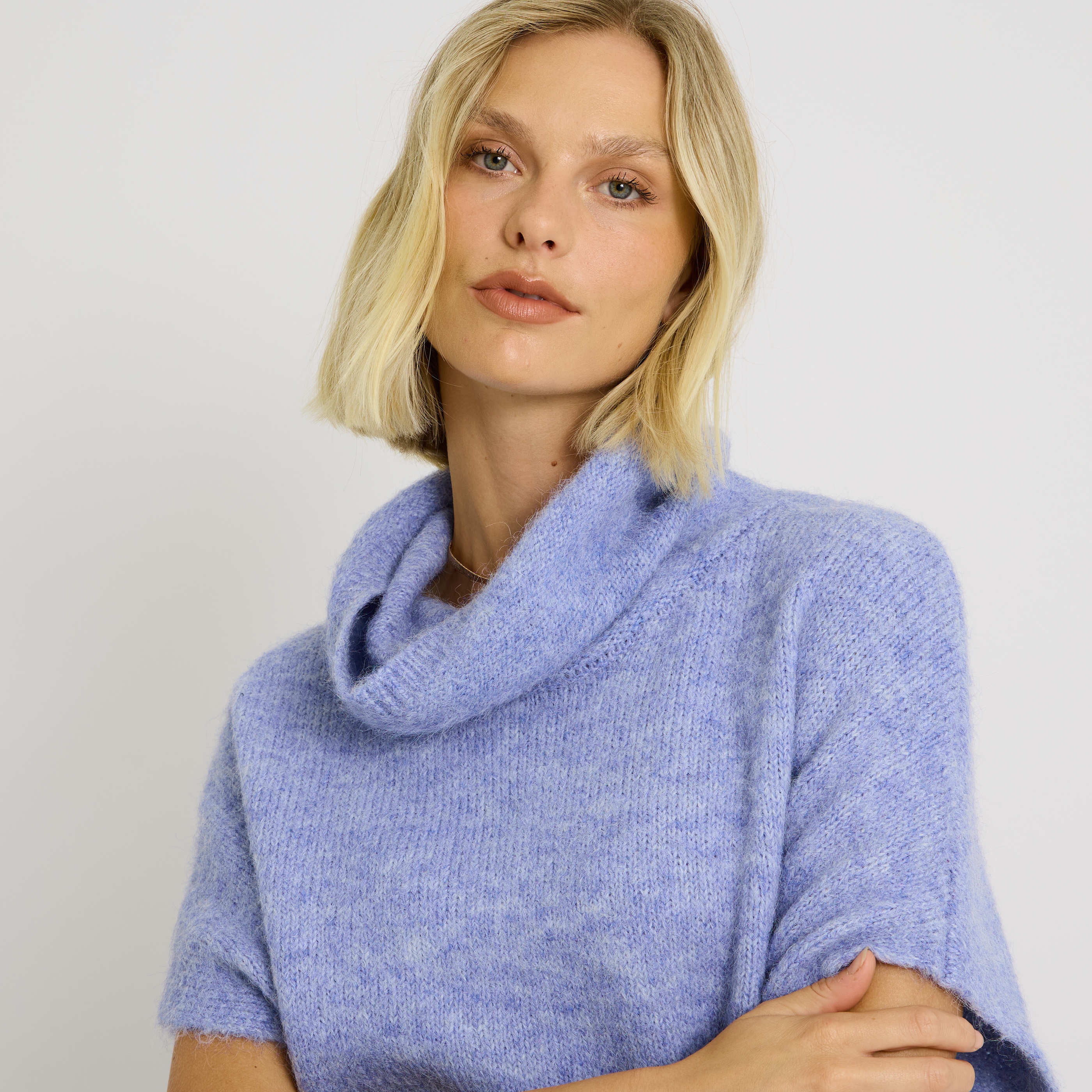 Pull sans manches &agrave; col boule femme