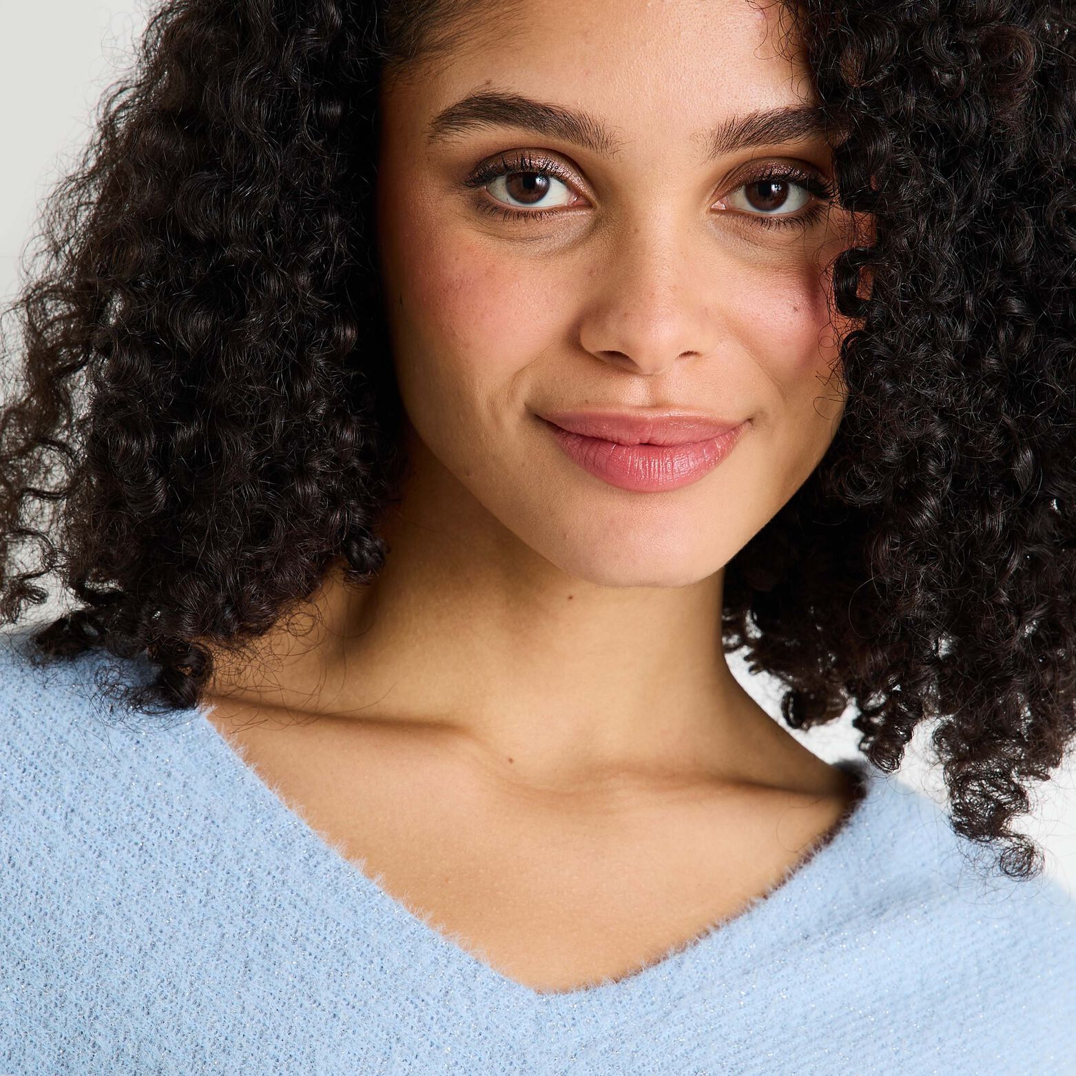 Pull col V femme