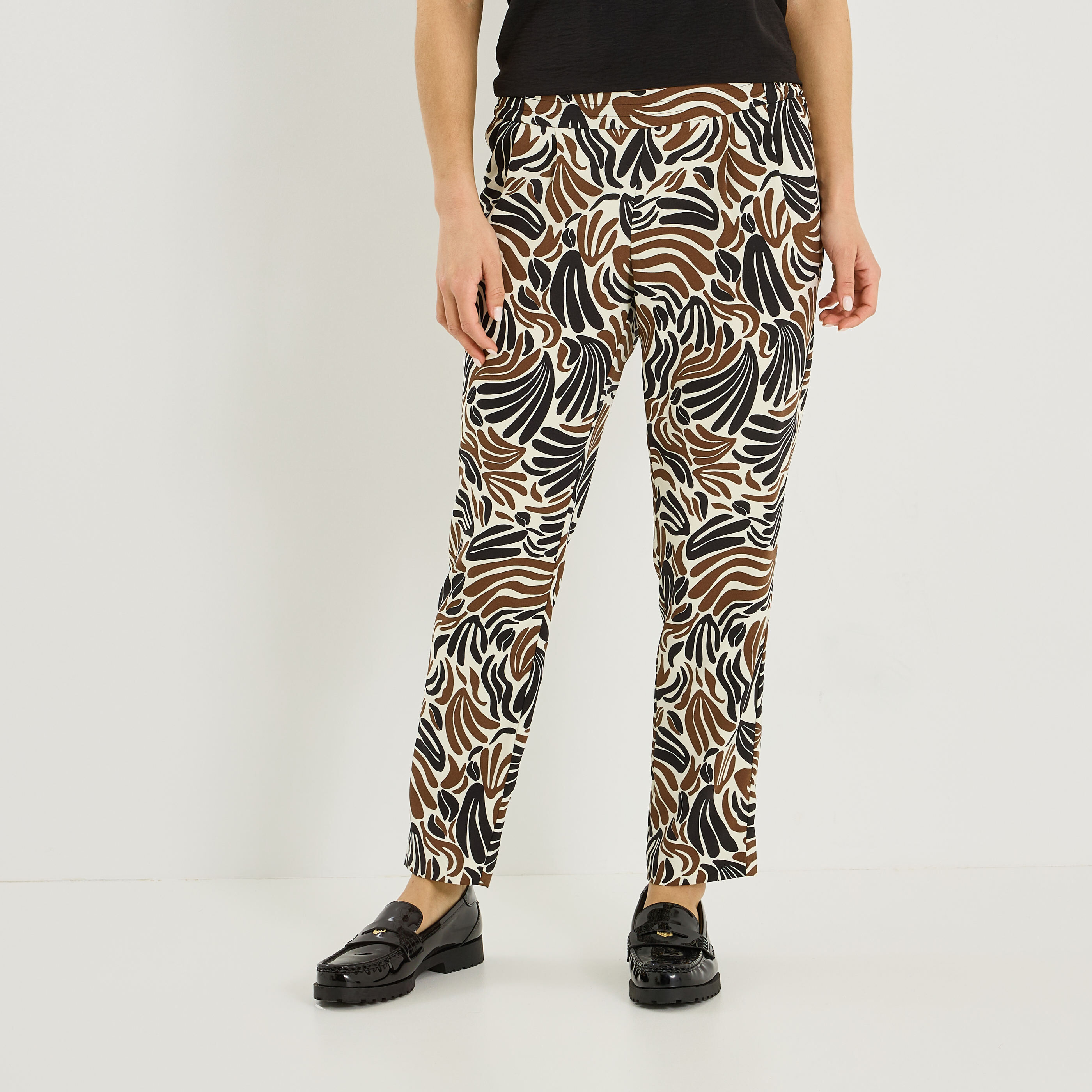 Pantalon fluide imprim&eacute; graphique femme