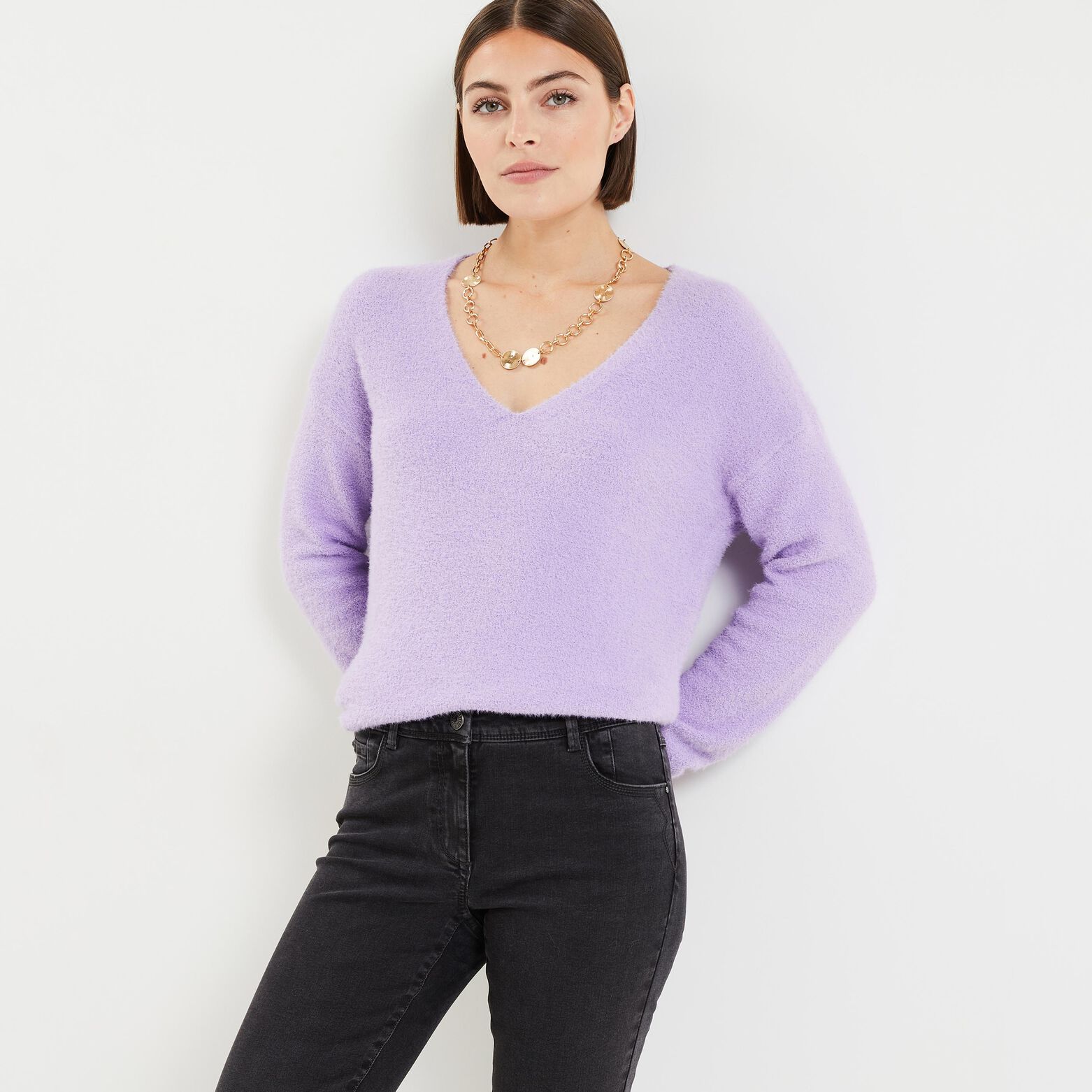Pull fluffy col V femme