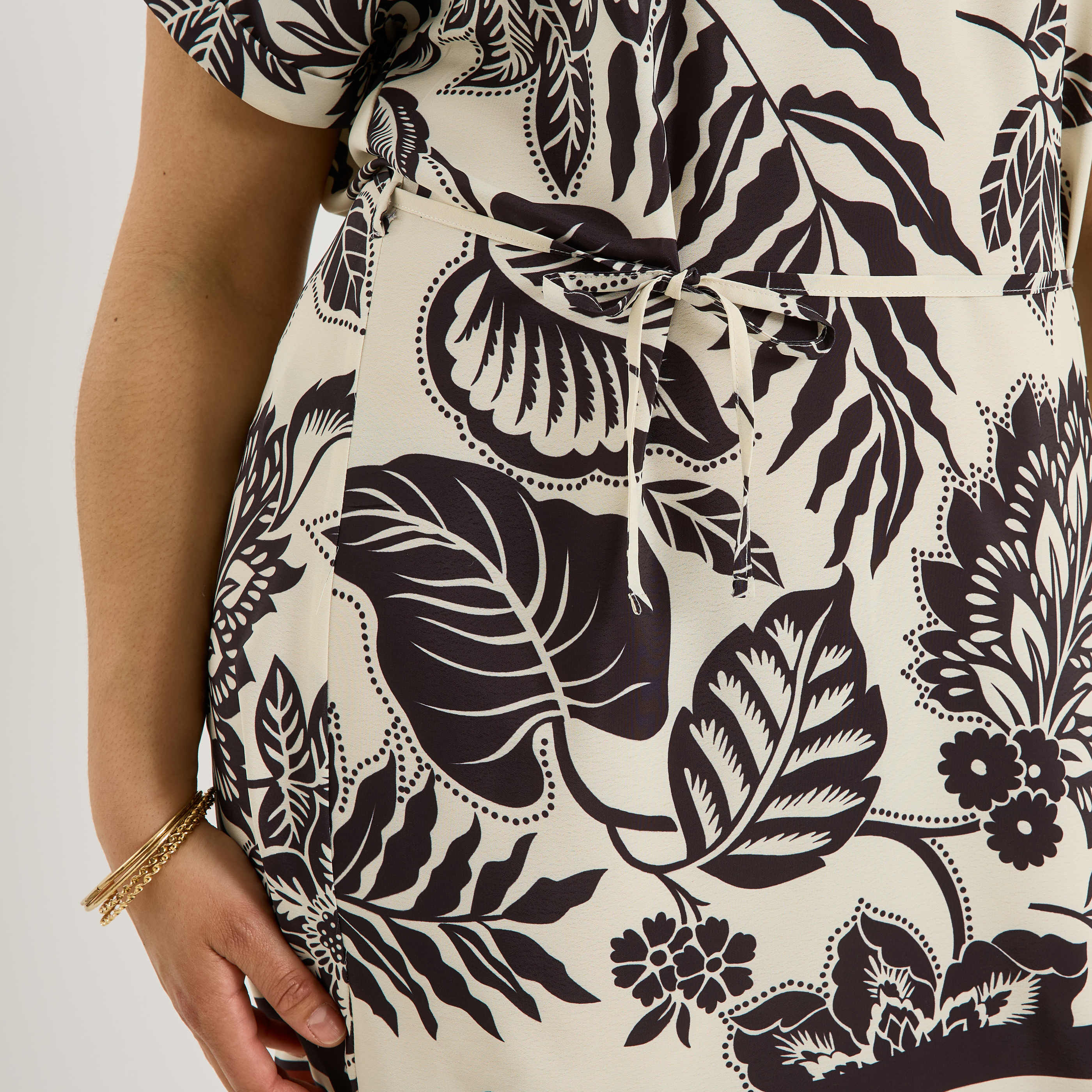 Robe courte fluide imprim&eacute; floral femme