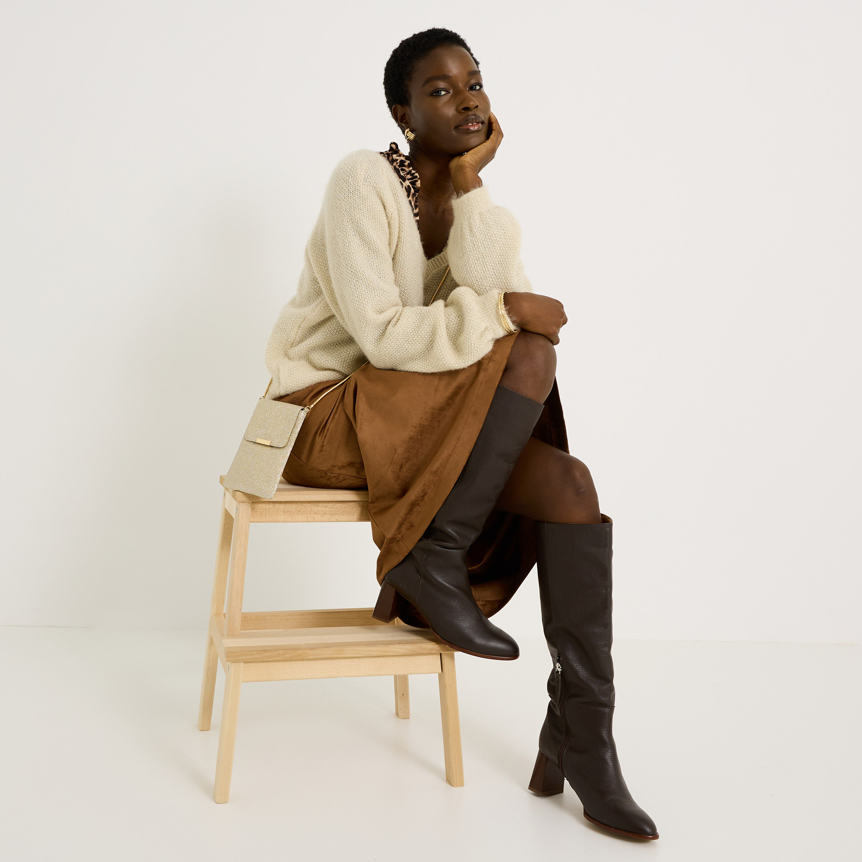 Pull fluffy &agrave; col V femme