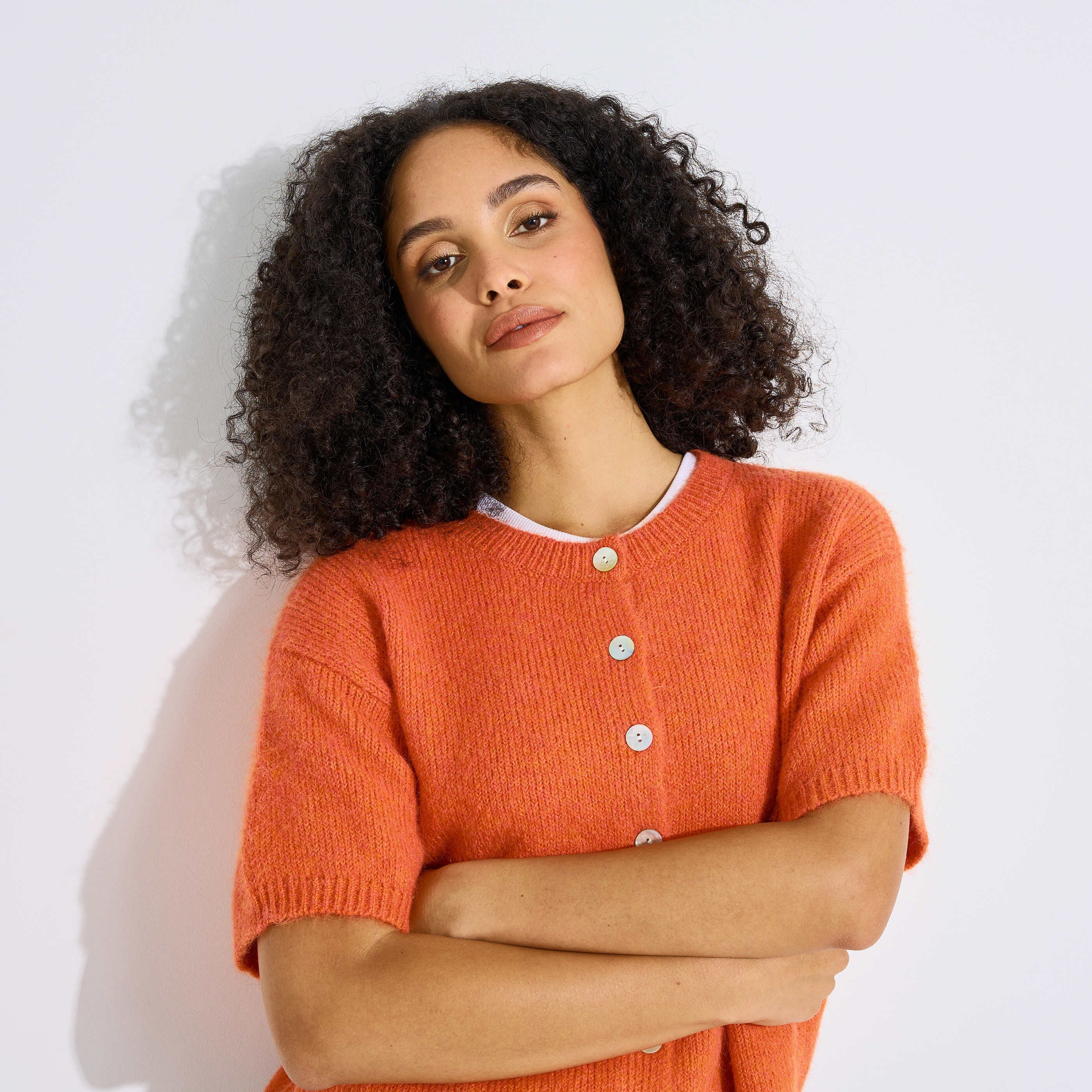 Gilet boutonn&eacute; manches courtes femme