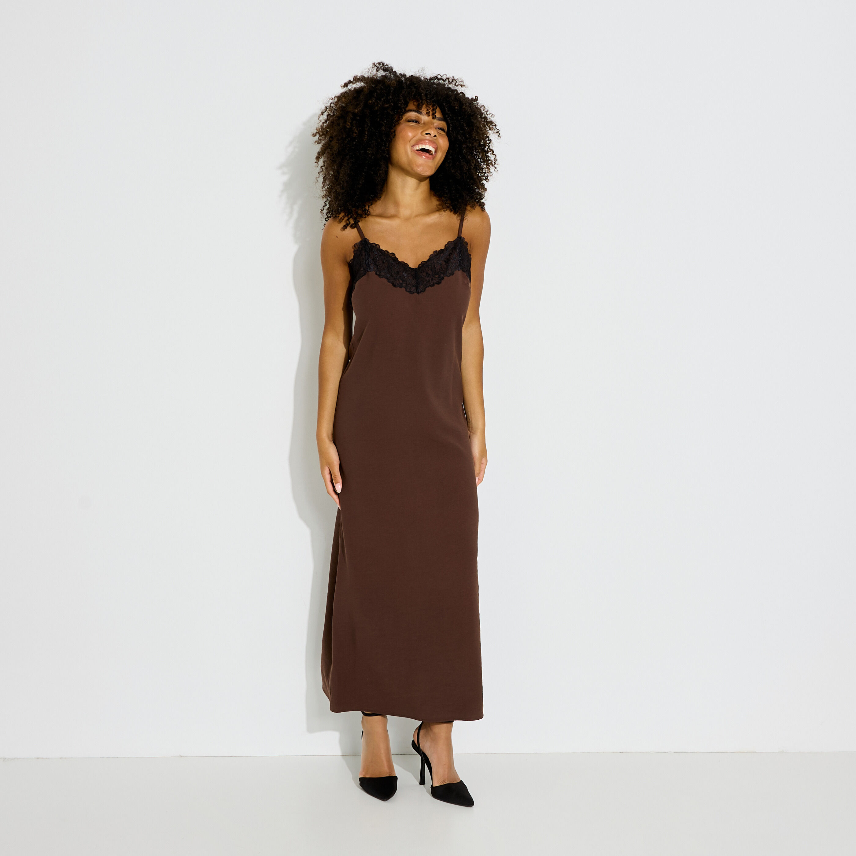 Robe nuisette longue habill&eacute;e