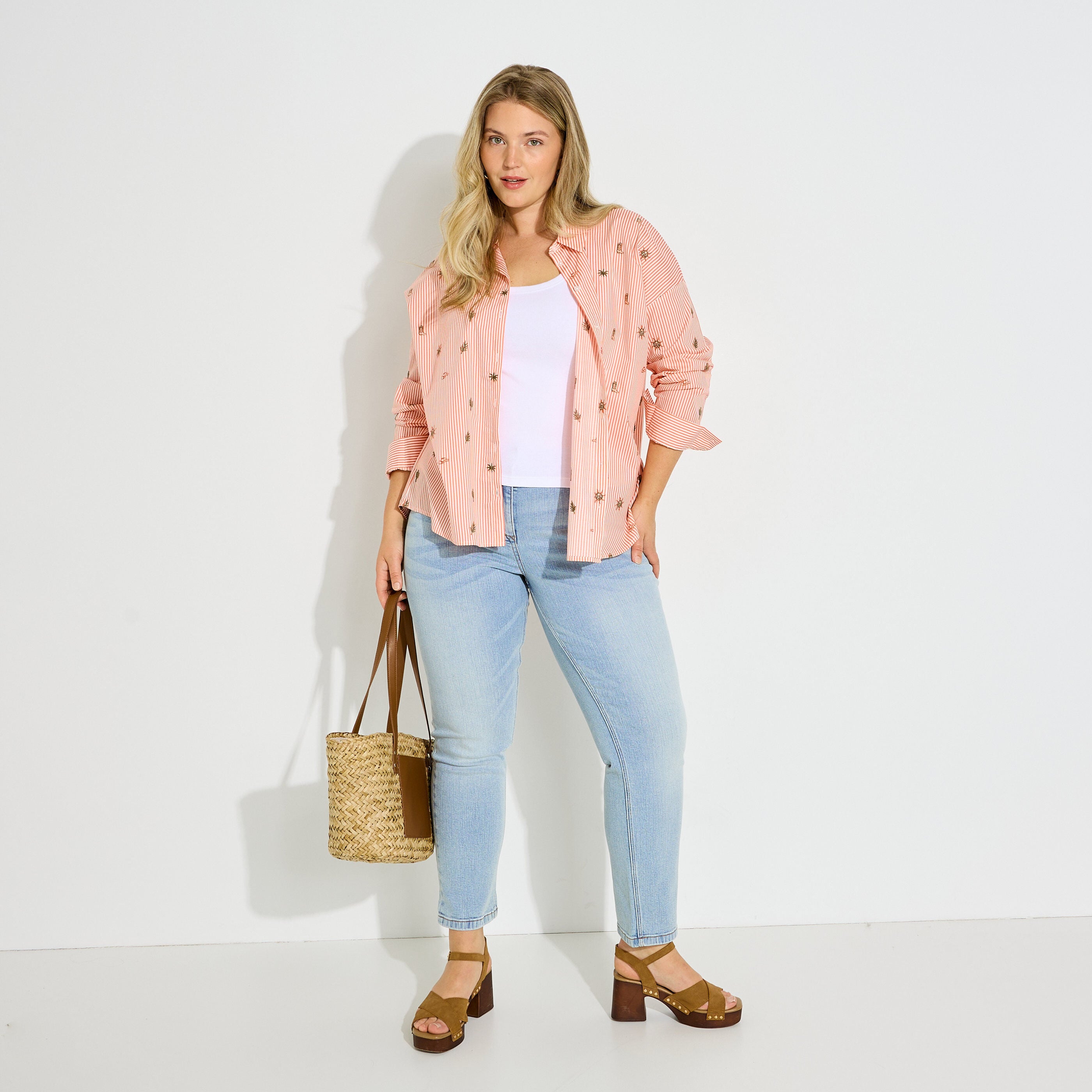 Chemise ray&eacute;e &agrave; broderies femme
