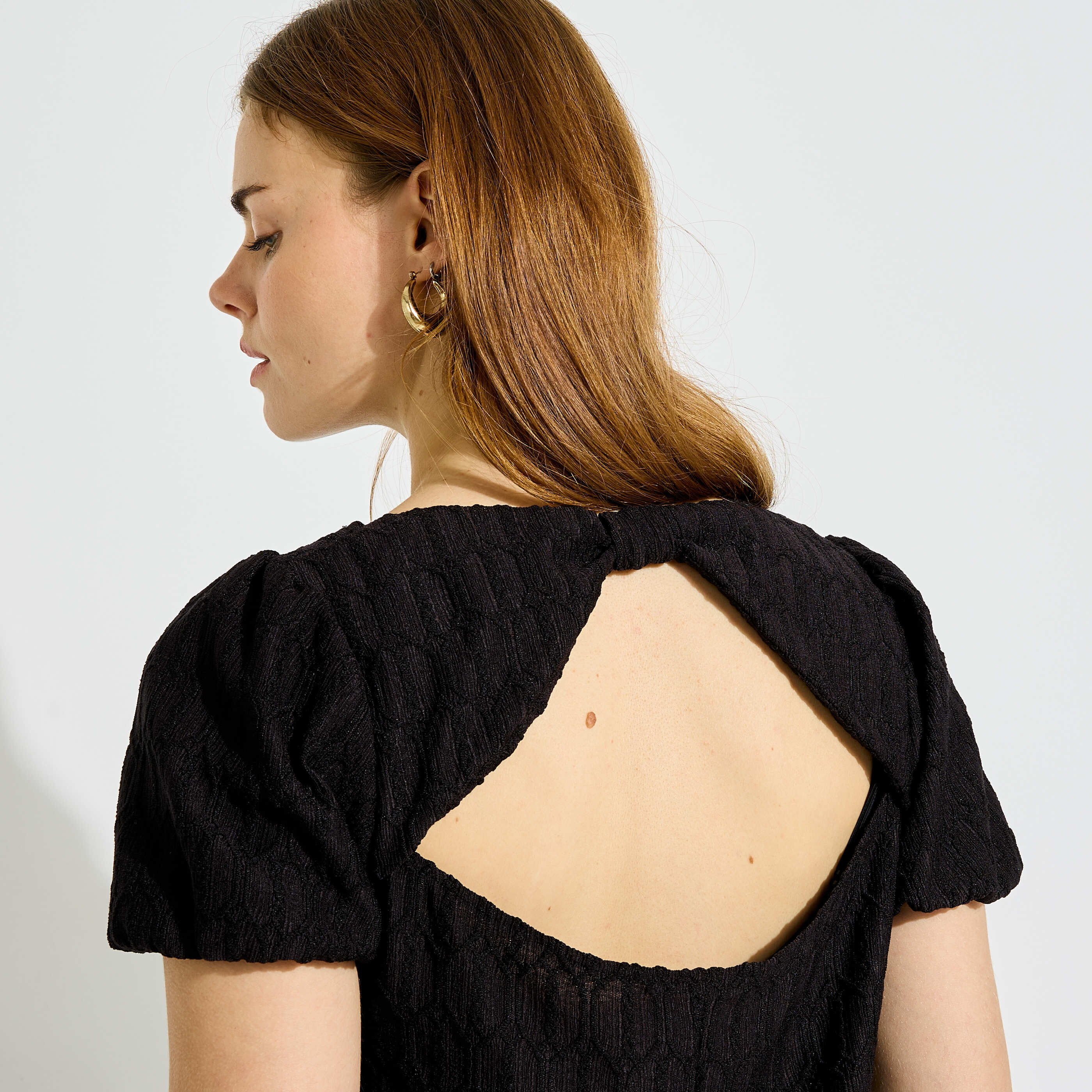 Robe courte en maille &agrave; manches ballon