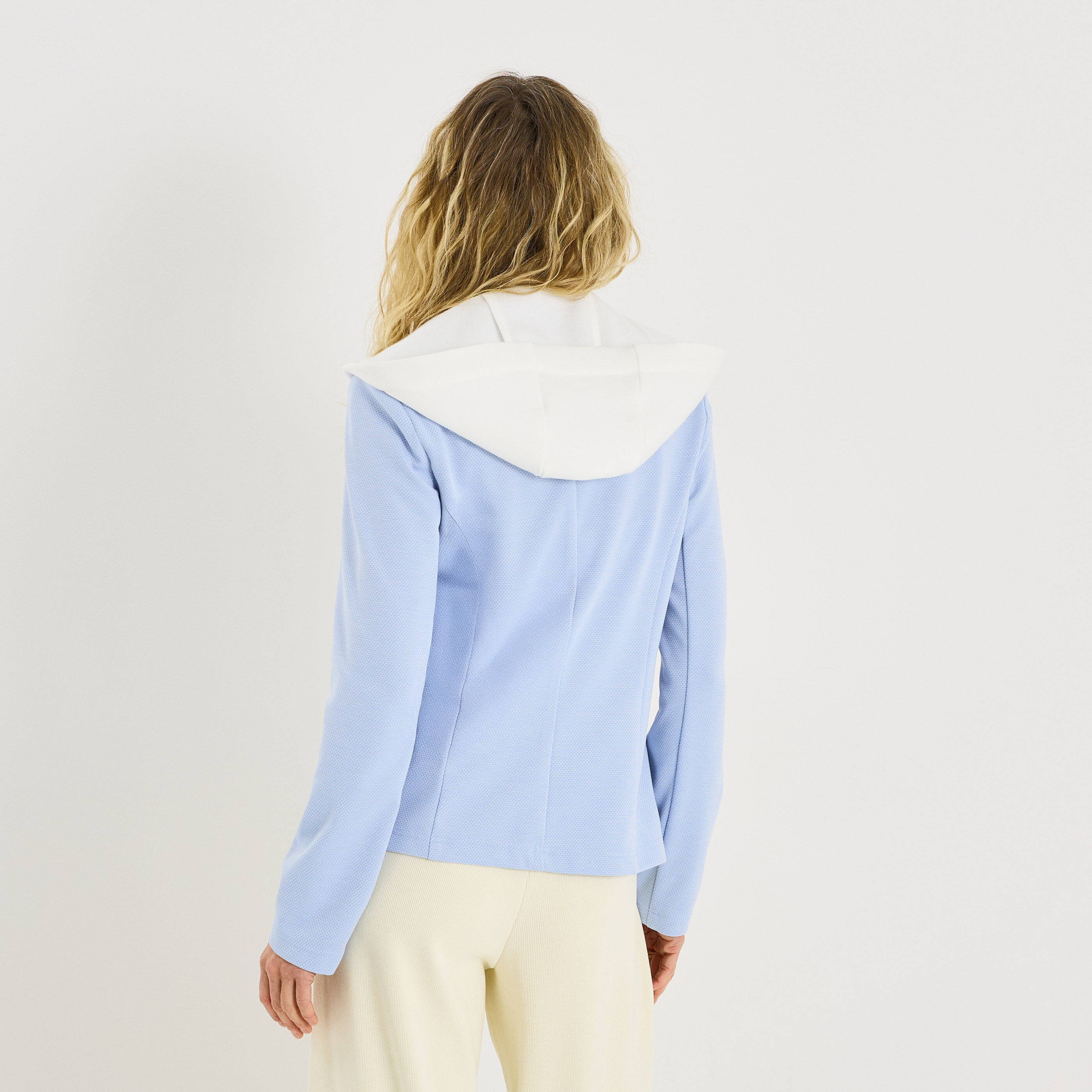 Blazer en maille capuche amovible femme