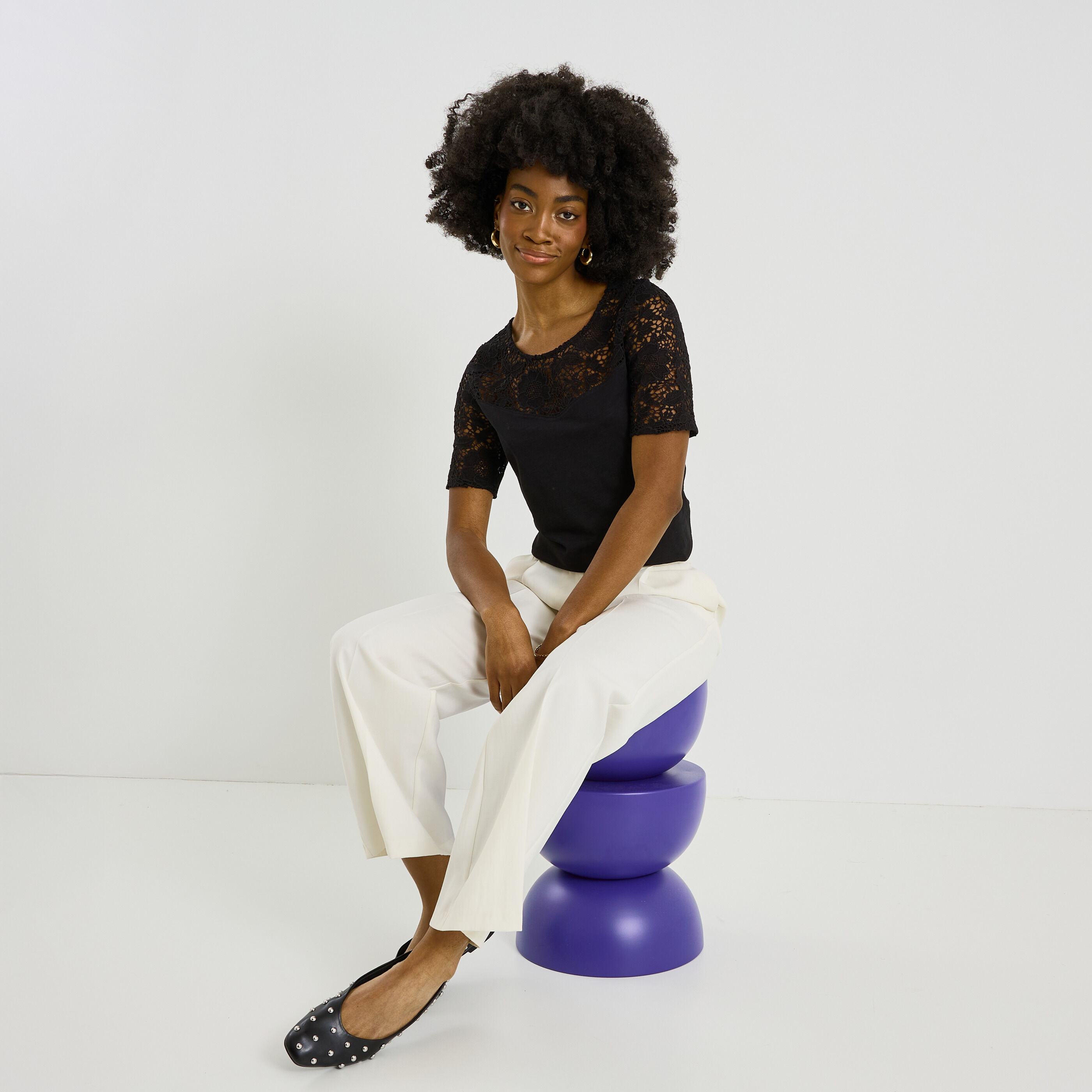 T-shirt d&eacute;tails ajour&eacute;s femme