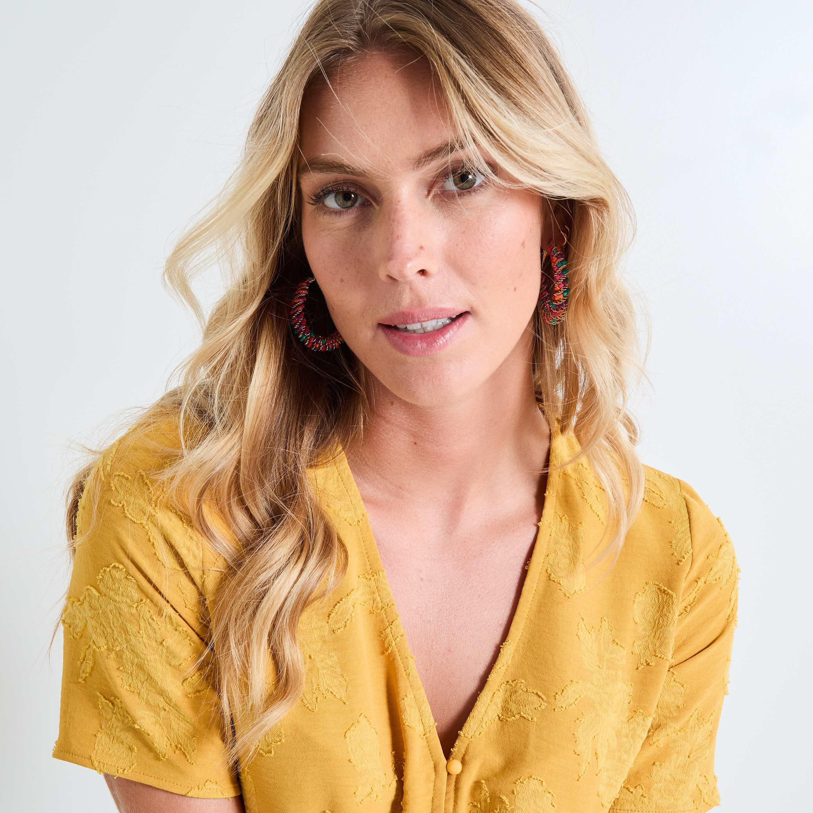 Blouse col V manches courtes femme