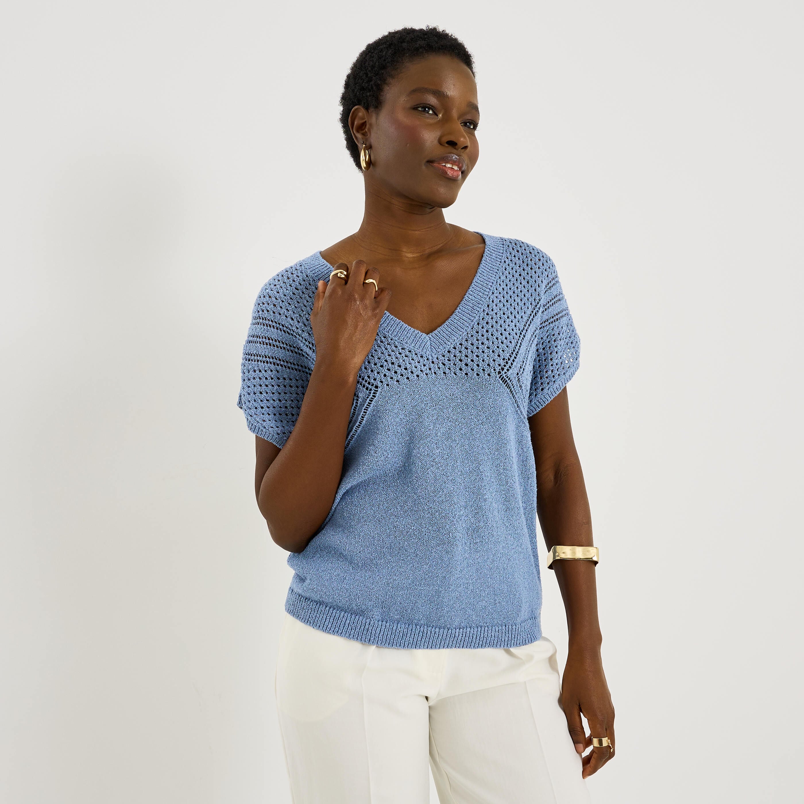 Pull col V manches courtes femme