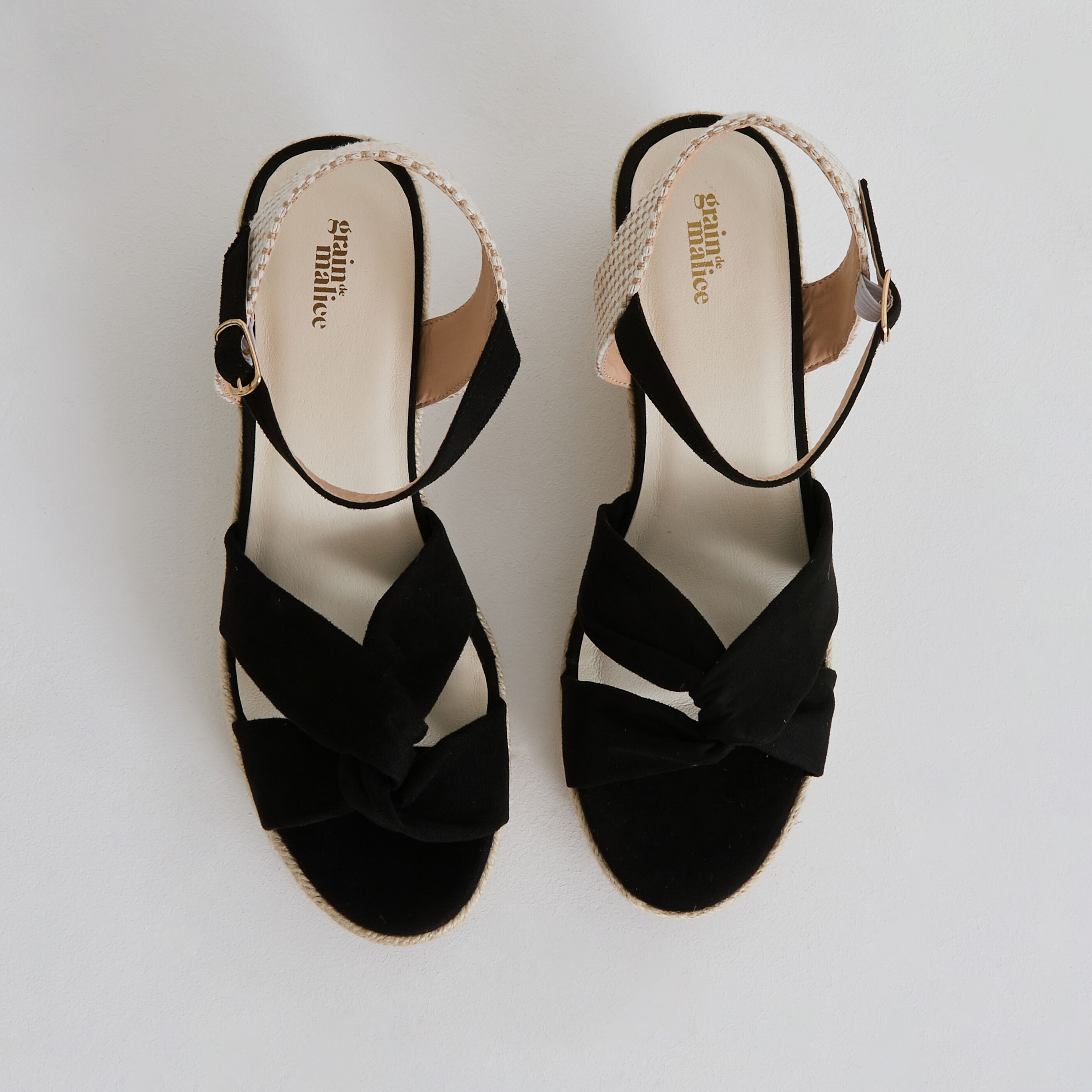 Sandales compens&eacute;es femme