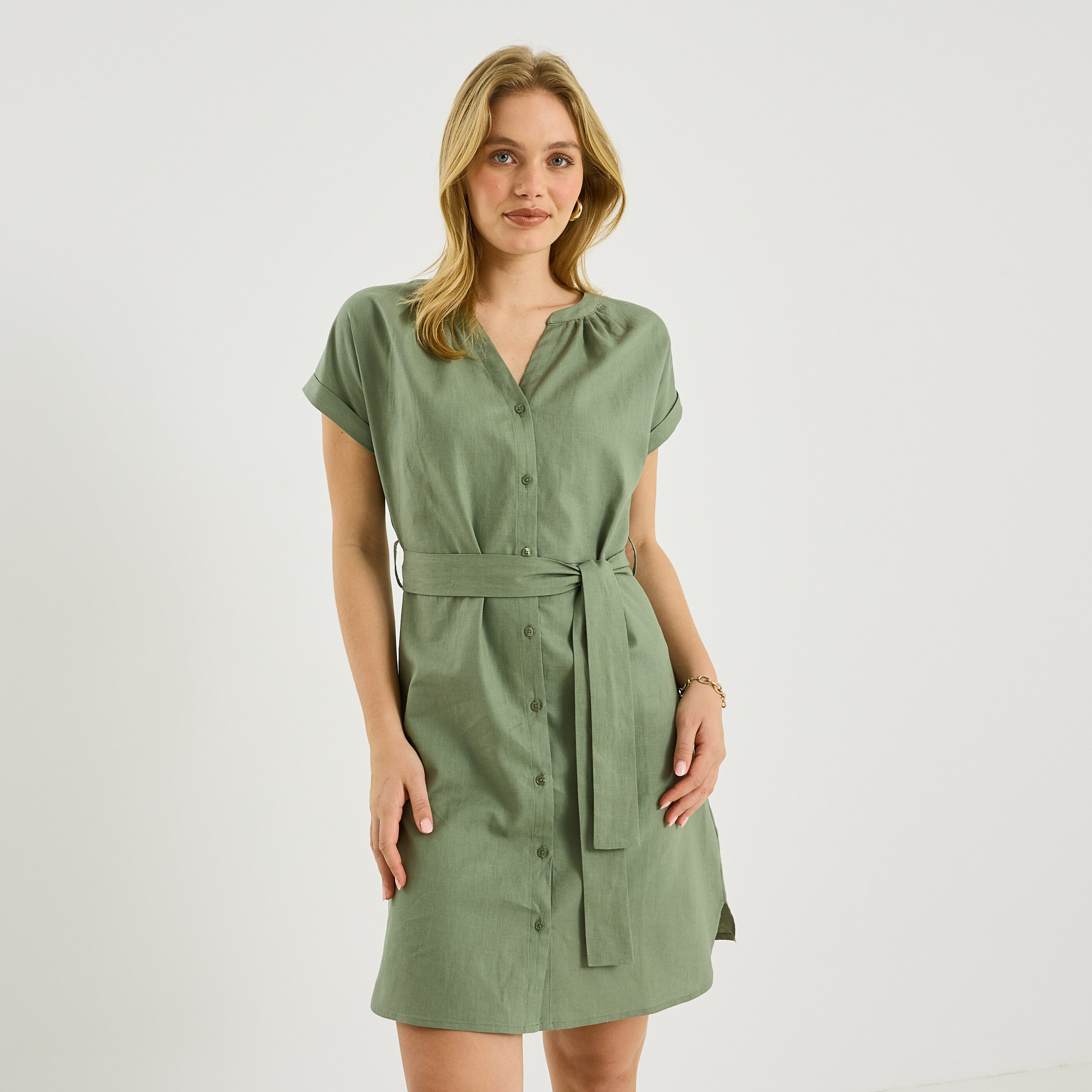 Robe courte unie en lin m&eacute;lang&eacute;