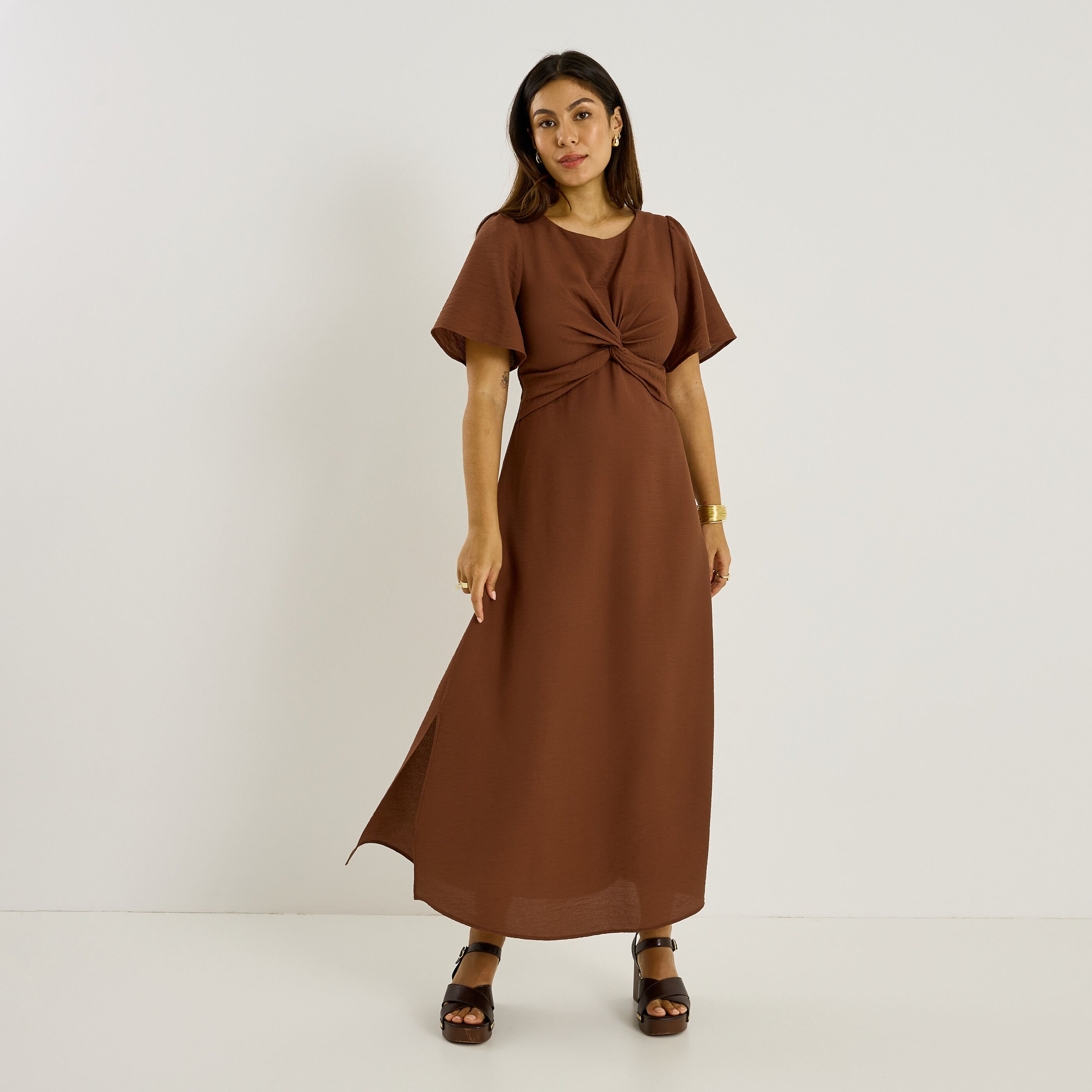 Robe longue habill&eacute;e unie &agrave; fentes