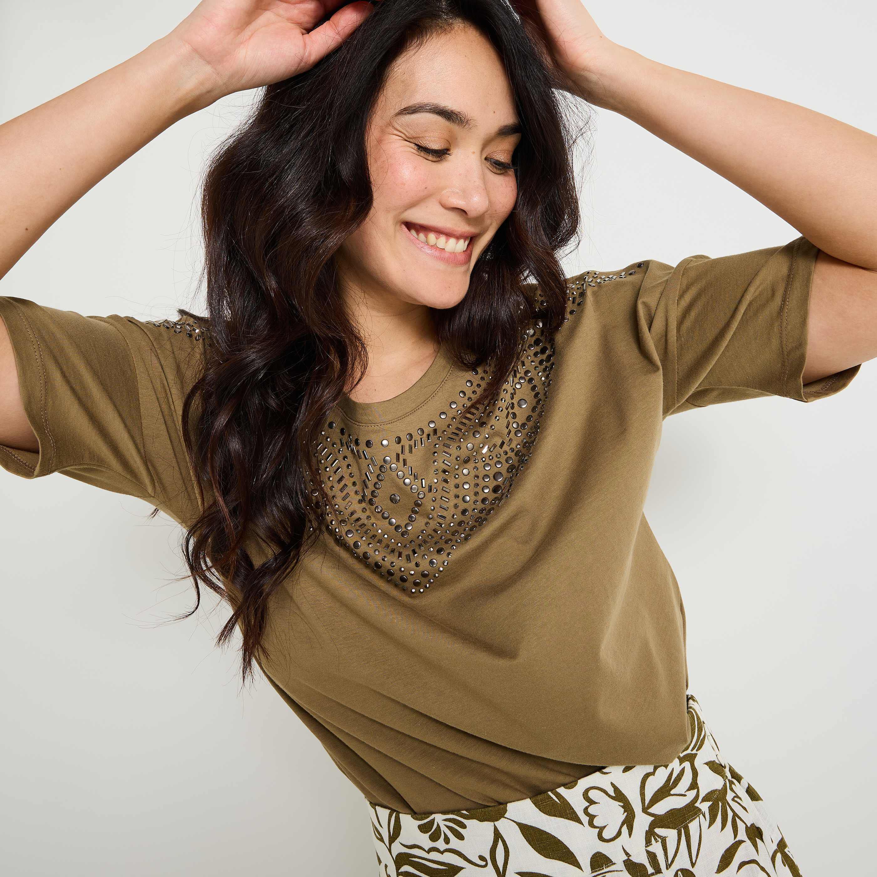 T-shirt clout&eacute; femme