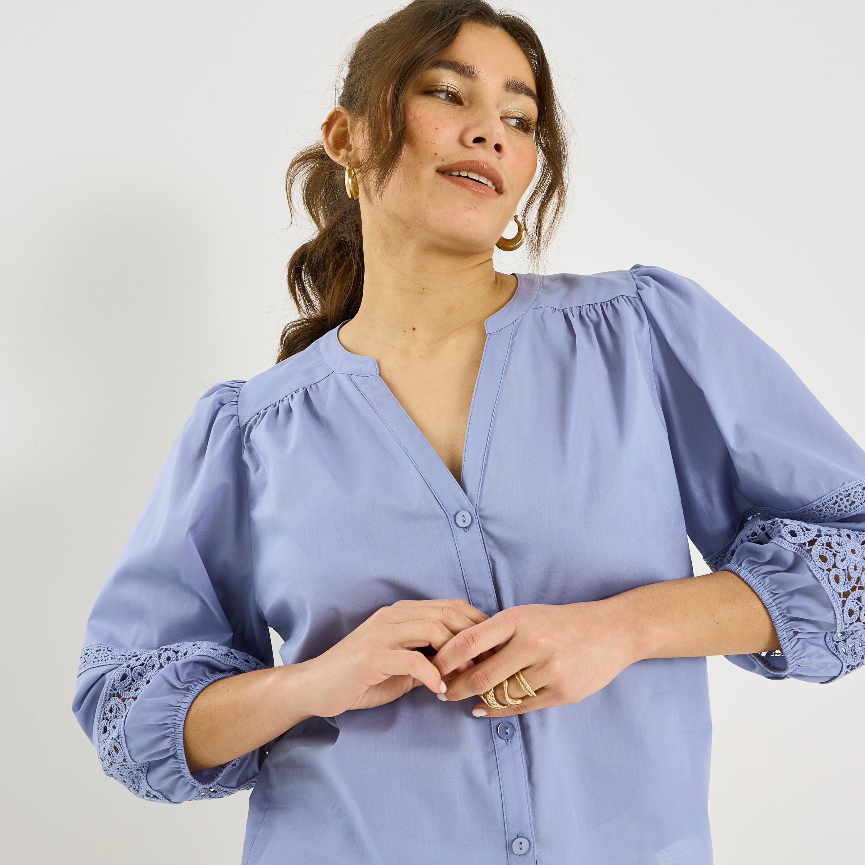 Chemise broderies ajour&eacute;es femme