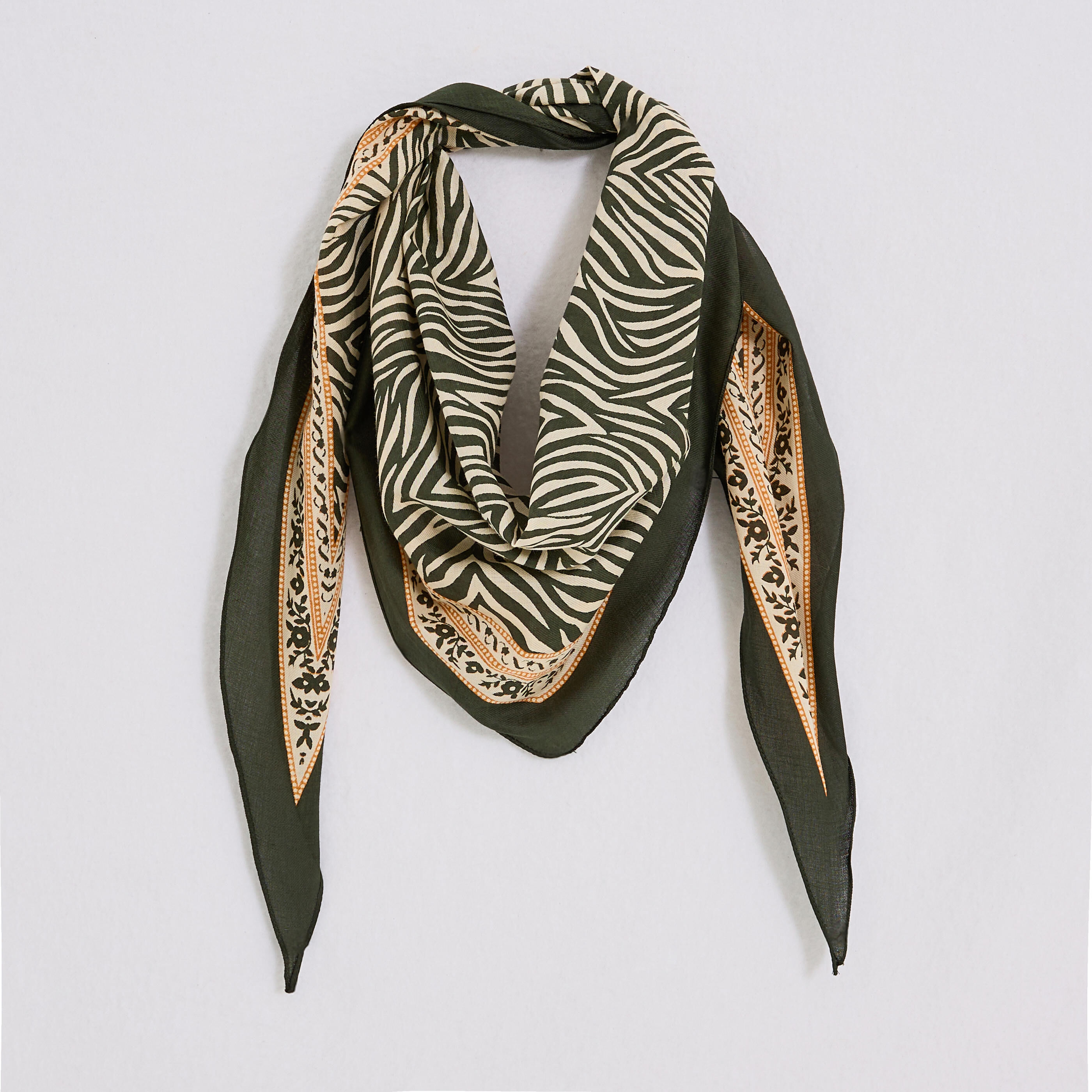 Foulard imprim&eacute; forme losange femme