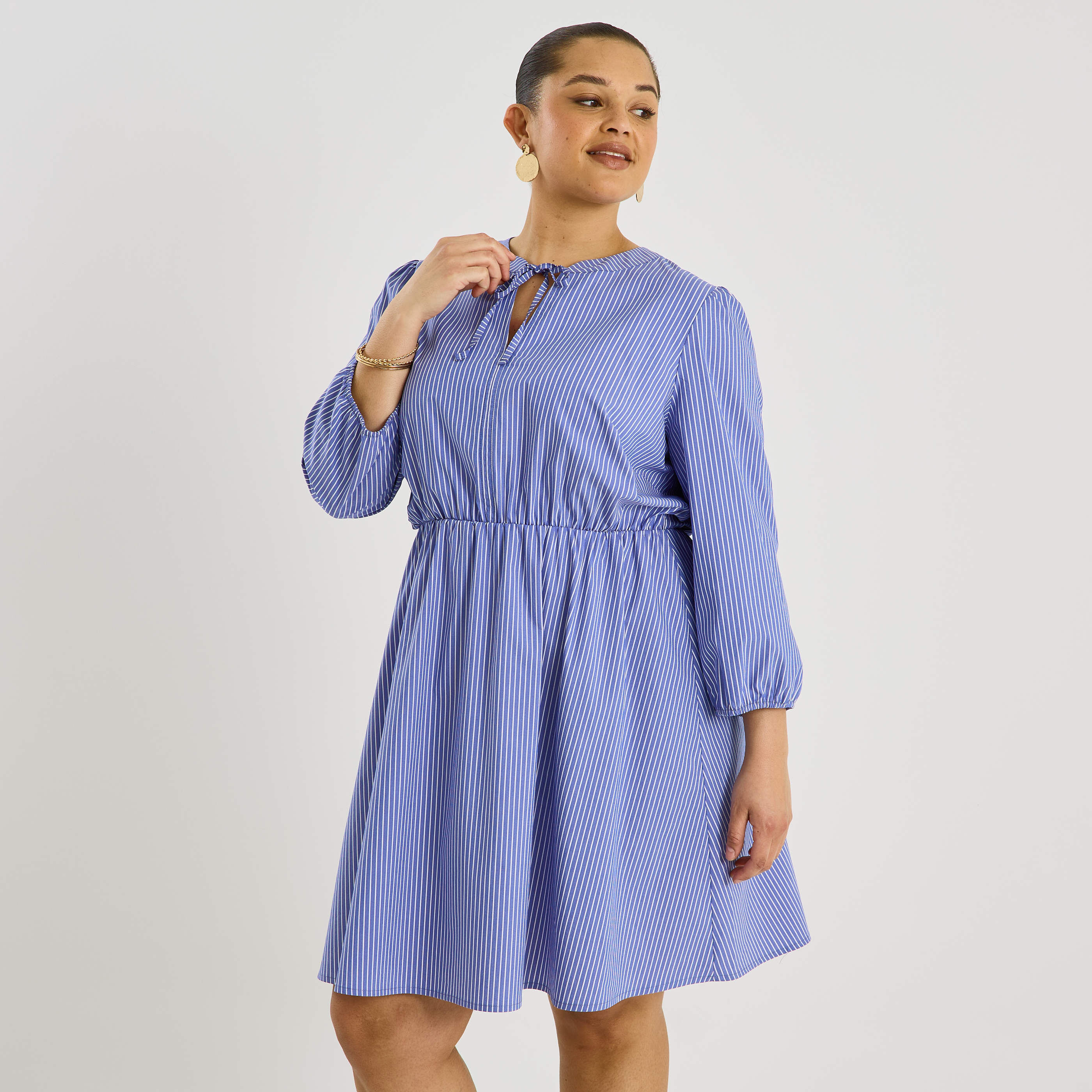 Robe courte rayures verticales