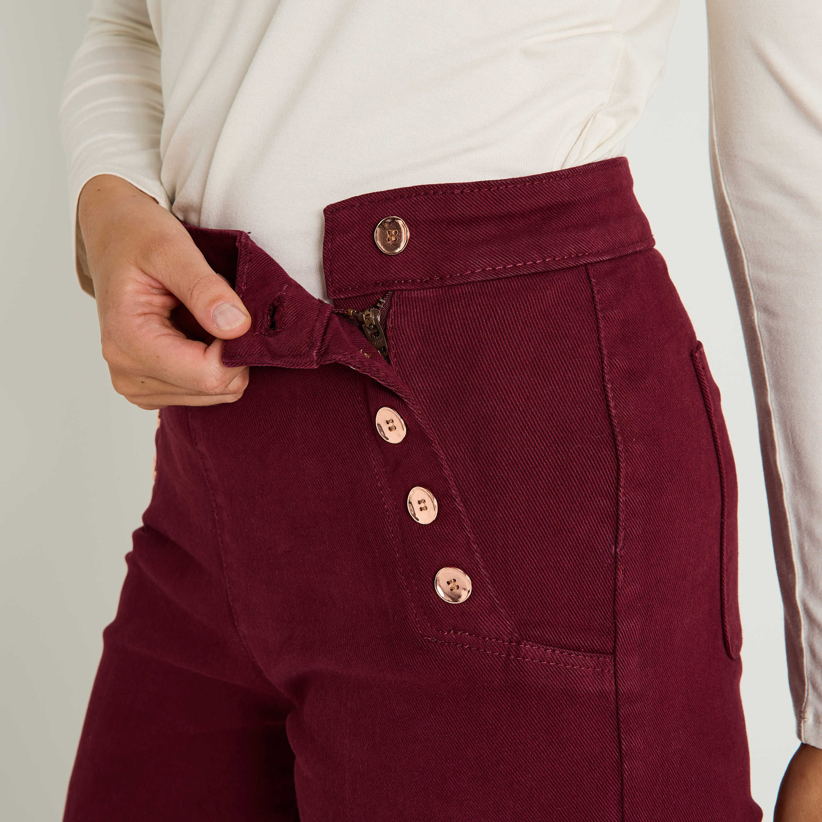 Jean flare raccourci POMPON F02 femme