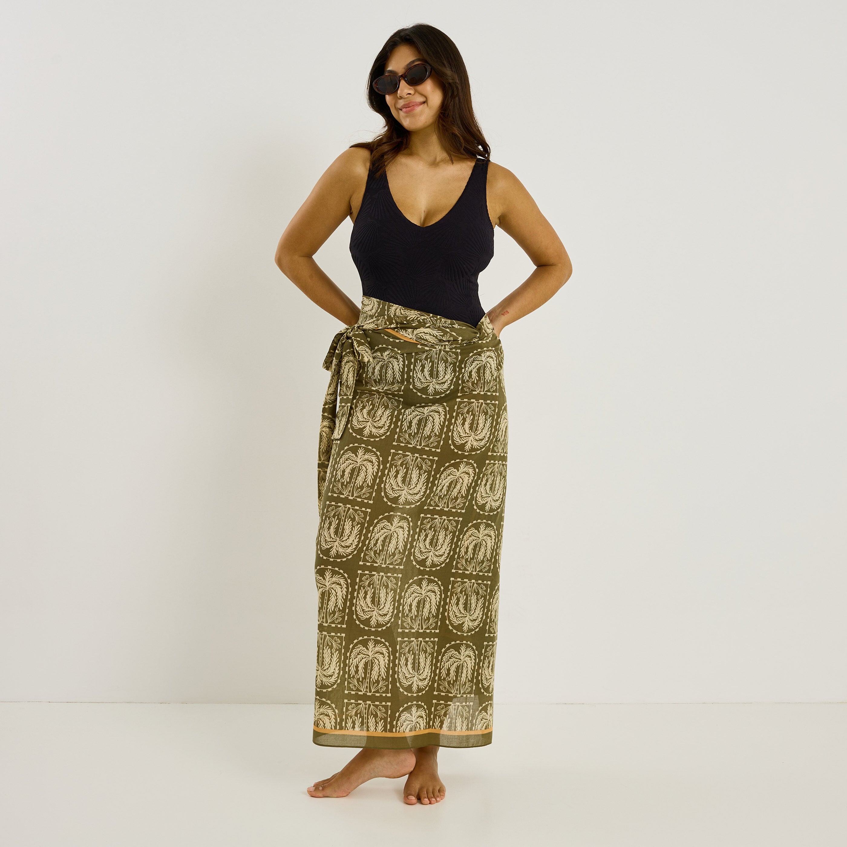 Par&eacute;o de plage motifs palmiers femme