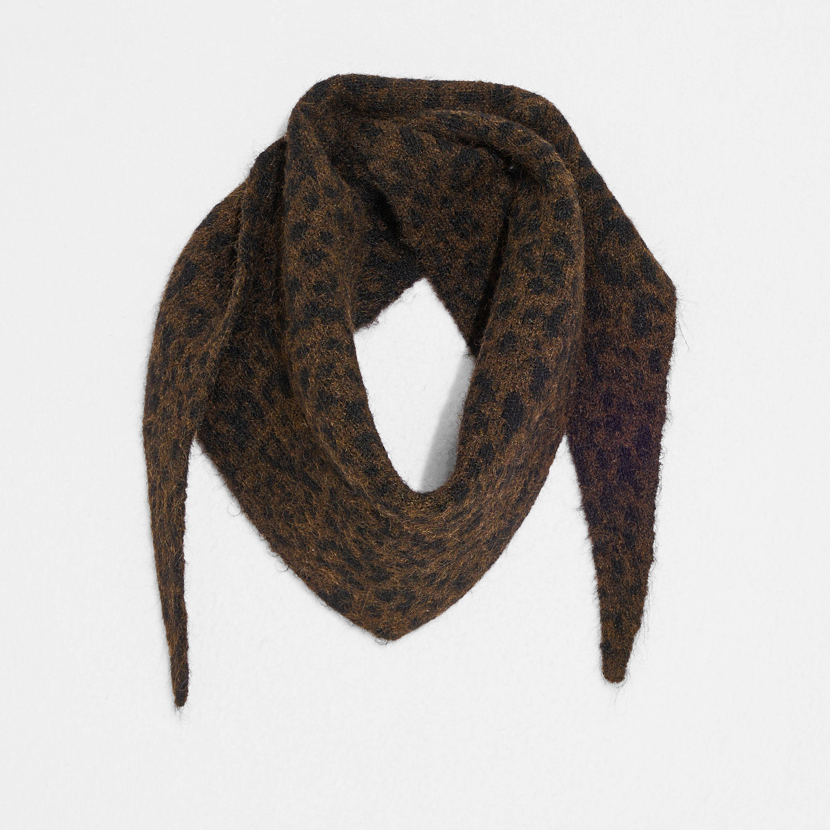 &Eacute;charpe triangle l&eacute;opard en maille femme