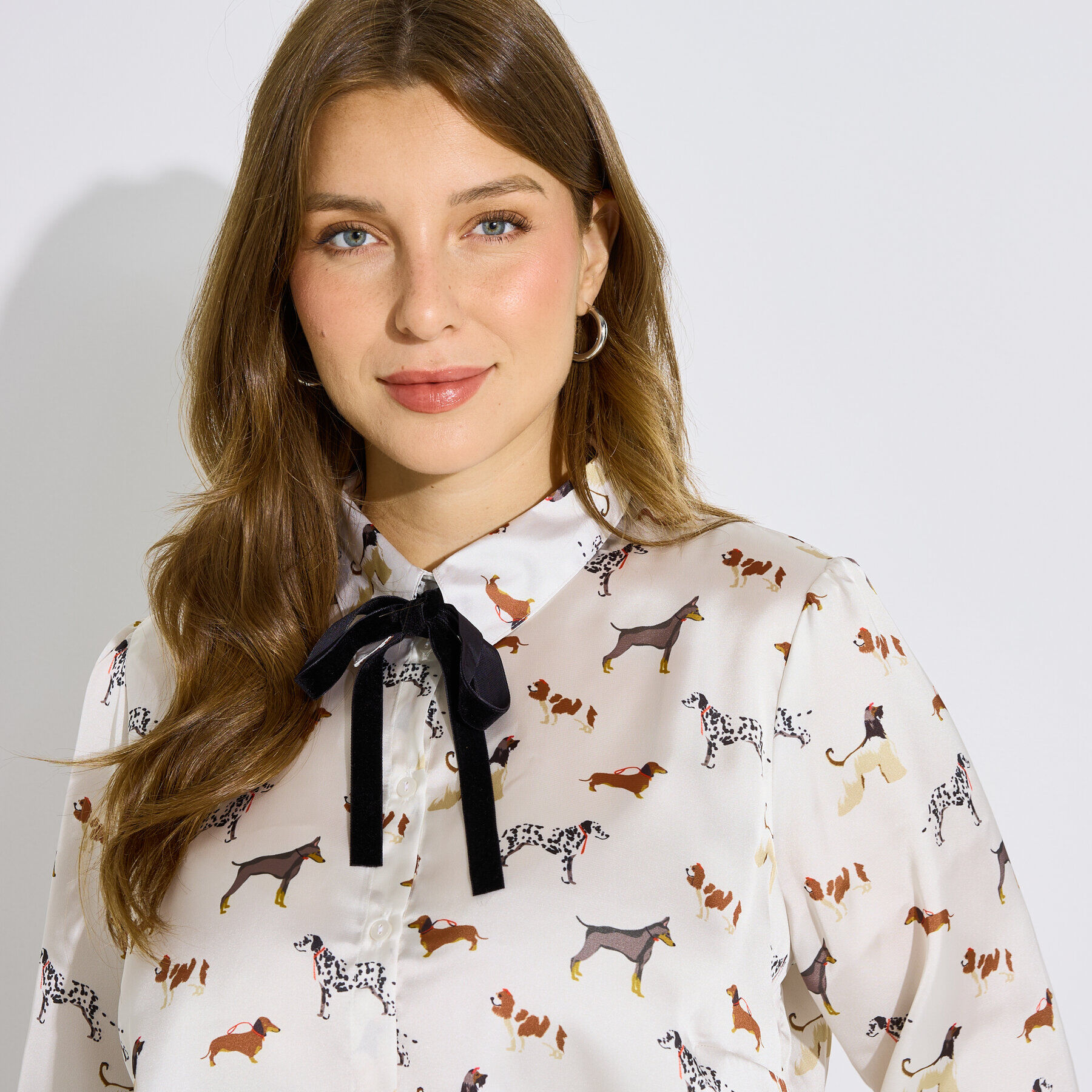 Chemise imprim&eacute;e n&oelig;ud lavalli&egrave;re femme