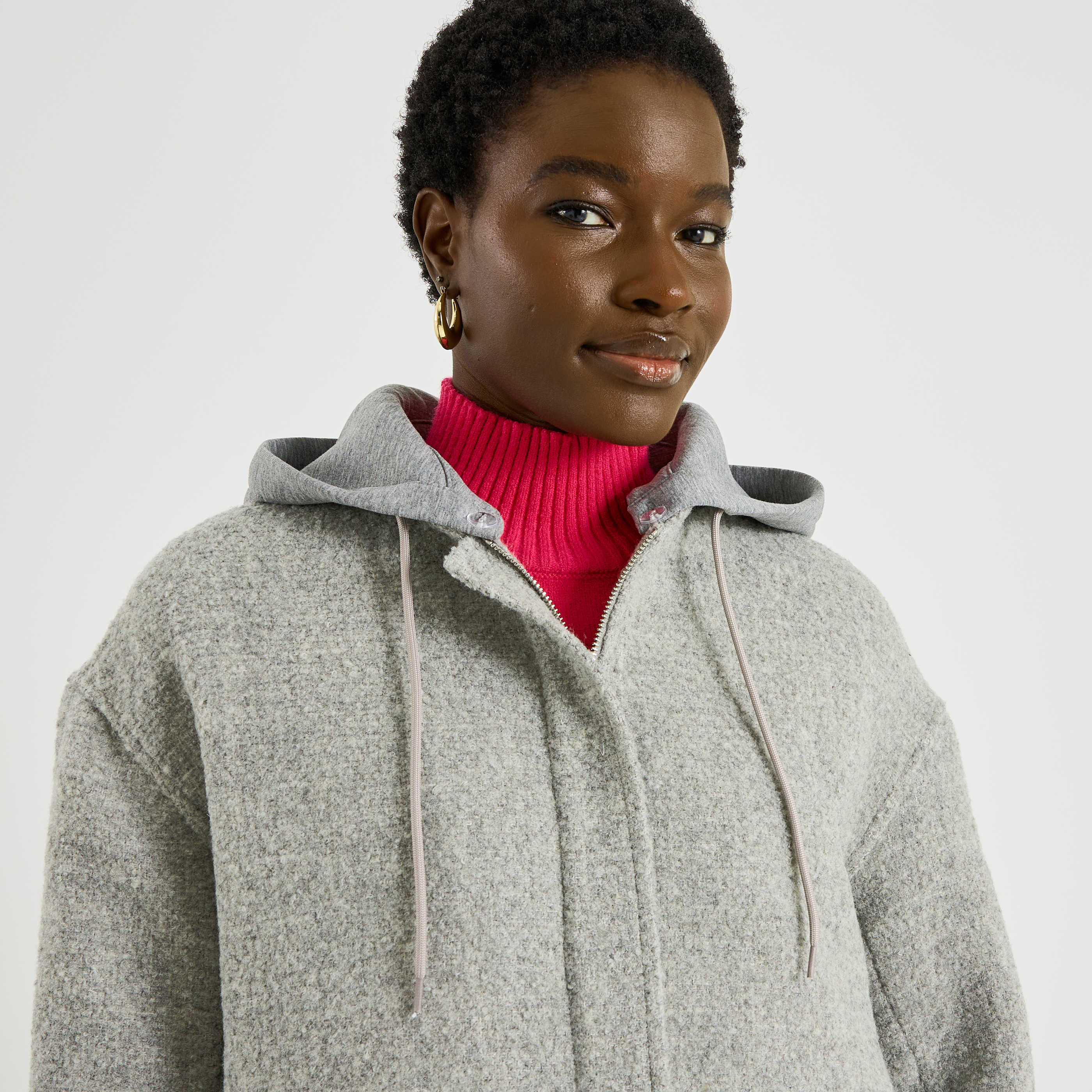 Manteau court &agrave; capuche amovible femme