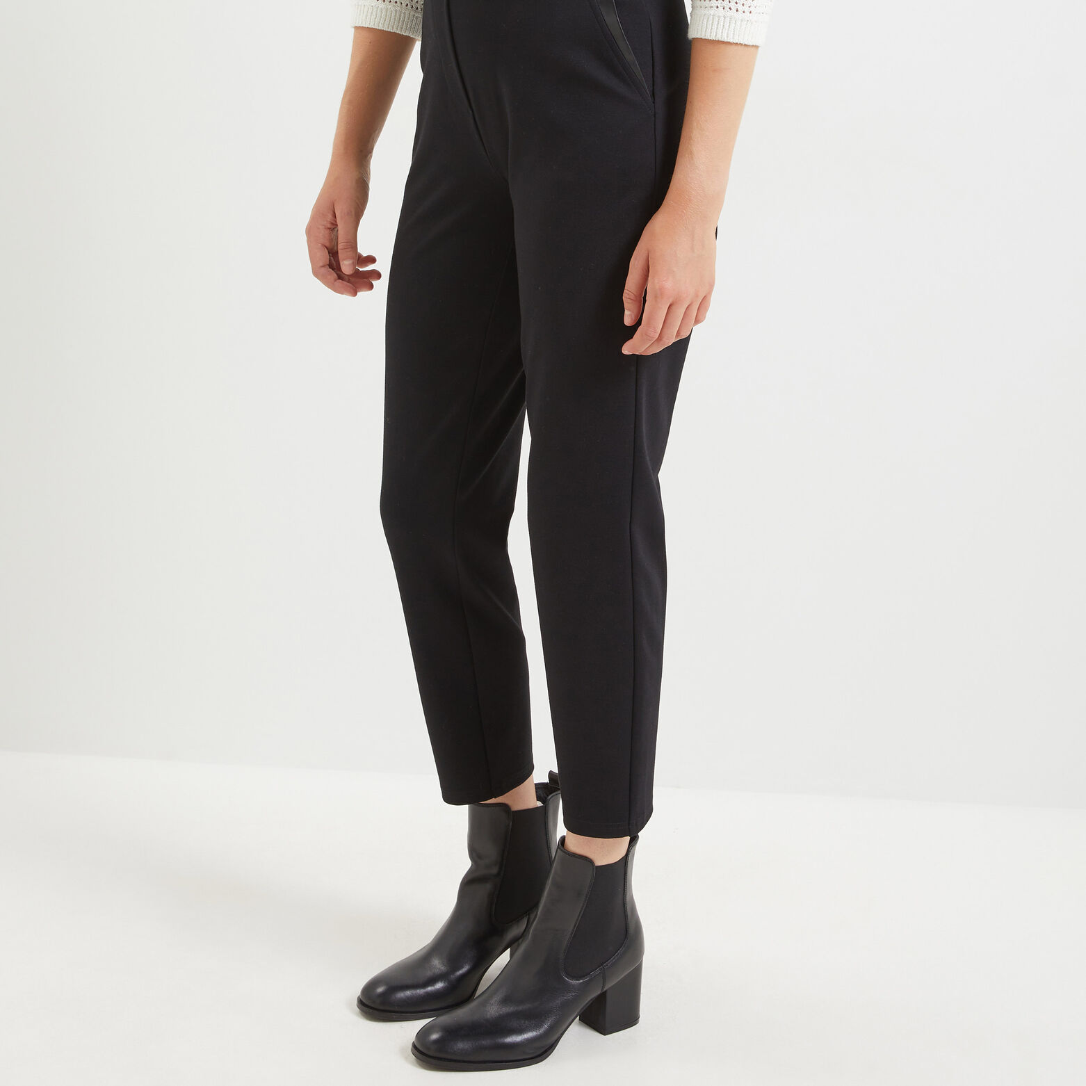 Pantalon cigarette raccourci