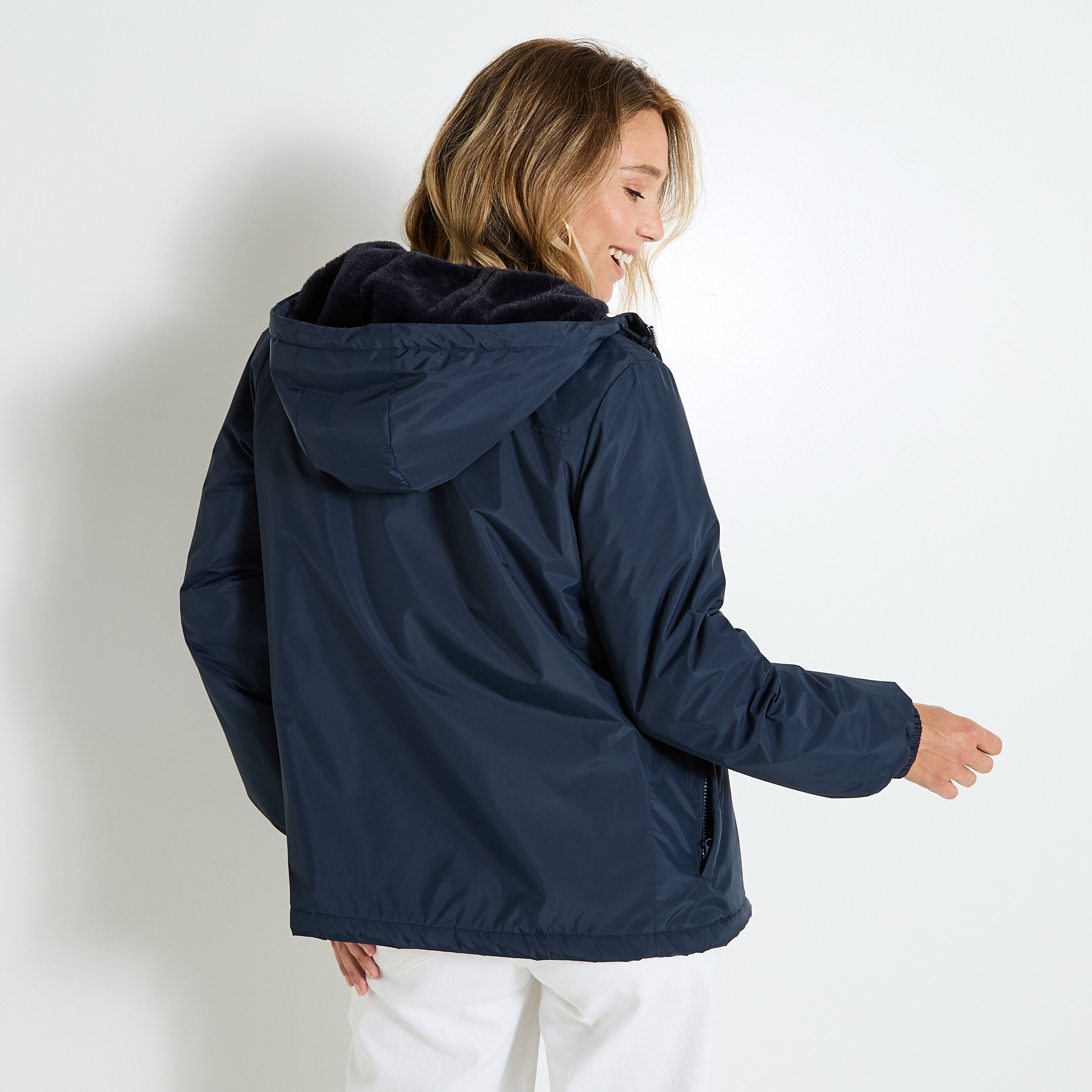 Blouson fourr&eacute; &agrave; capuche femme