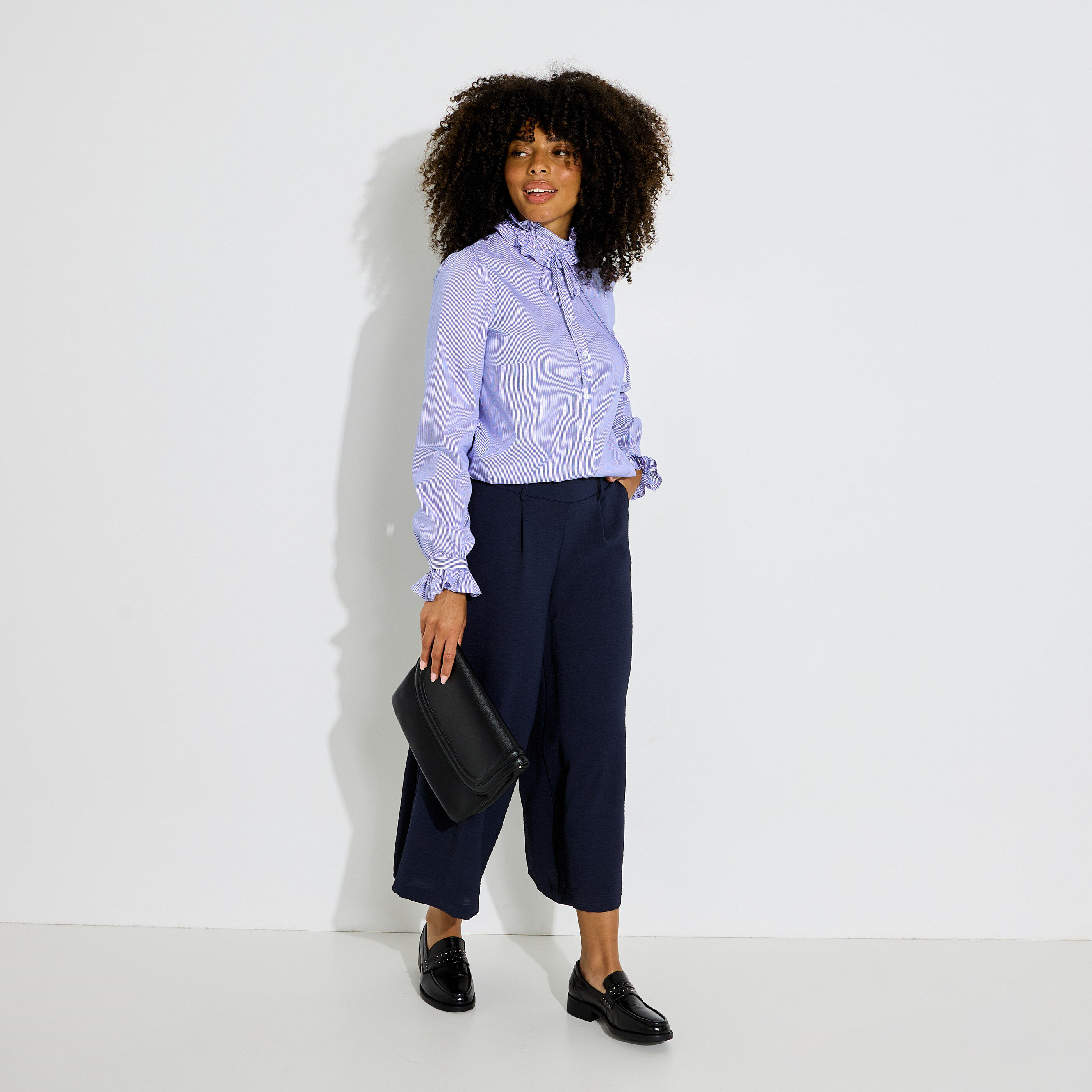 Chemise col et manches d&eacute;tachables femme