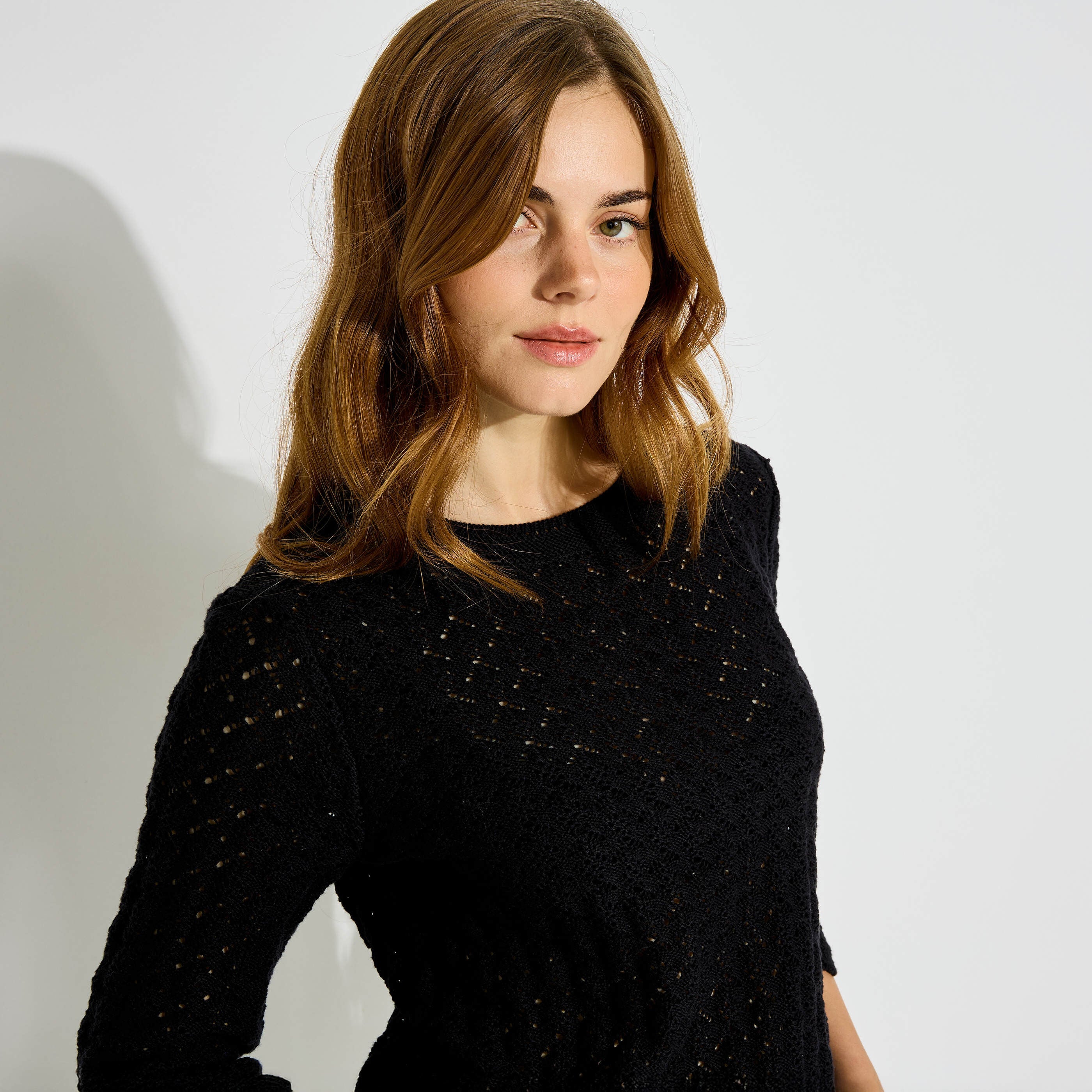 Pull col rond ajour&eacute; femme